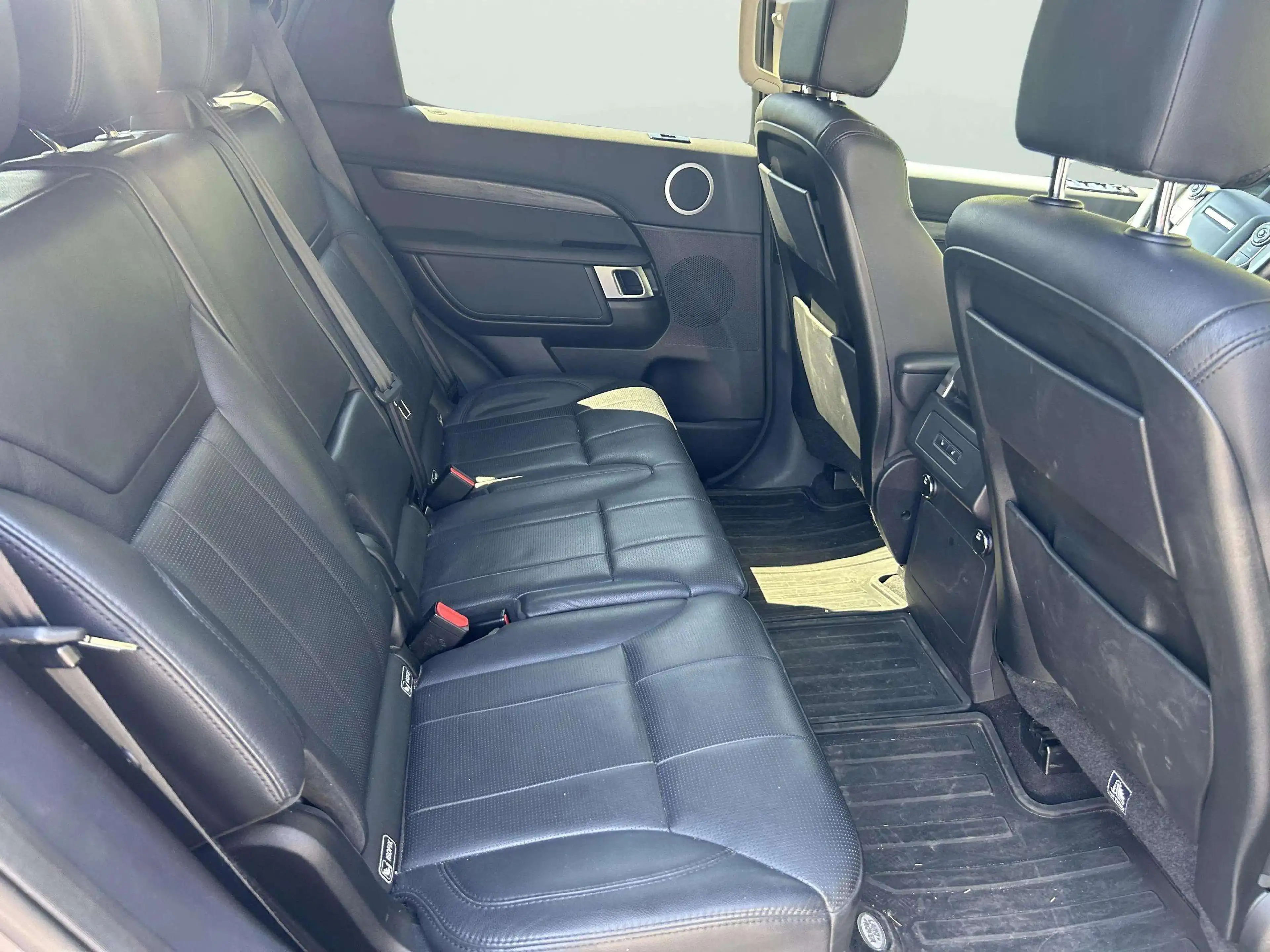 Land Rover Discovery Discovery 2.0 SD4 HSE Luxury 7pl. — photo 14