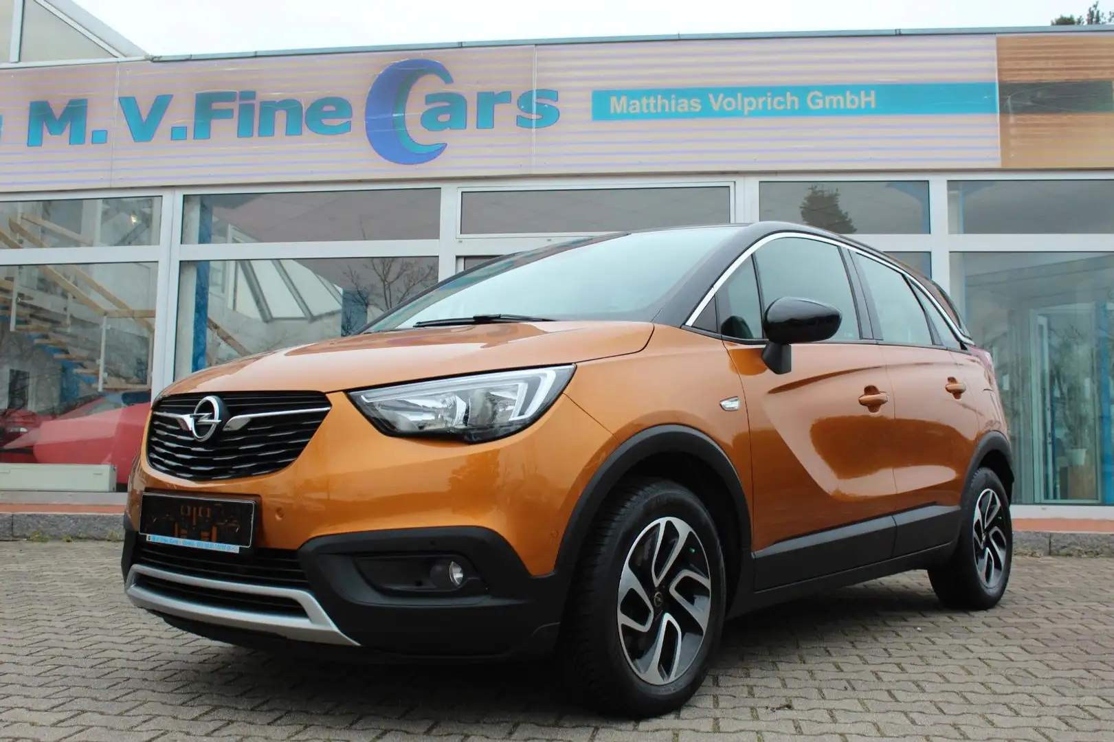 Opel Crossland X Innovation Orange - 1