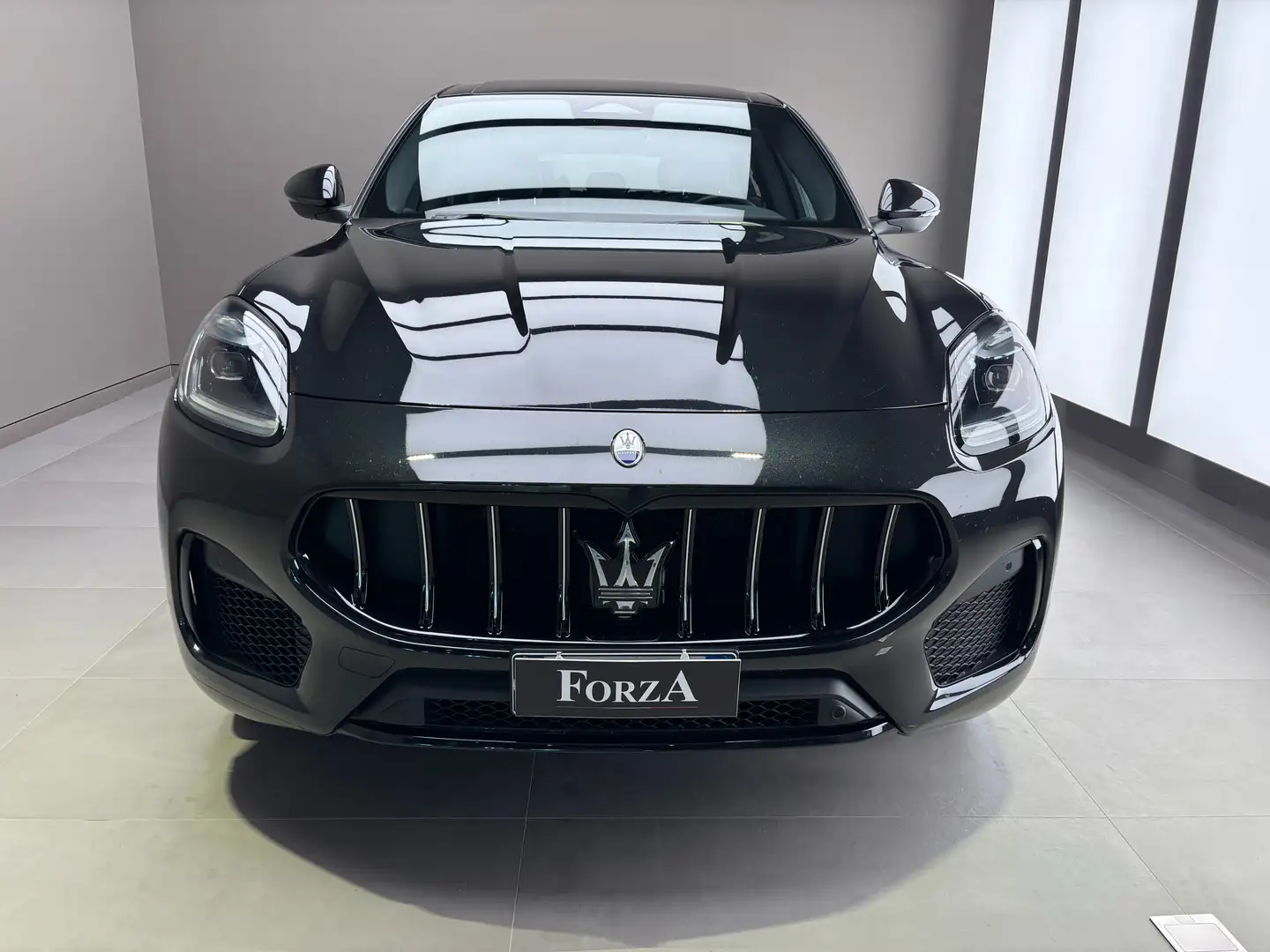 Maserati Grecale Grecale 2.0 mhev GT 250cv auto- Dimostrativa Dir. Nero - 2