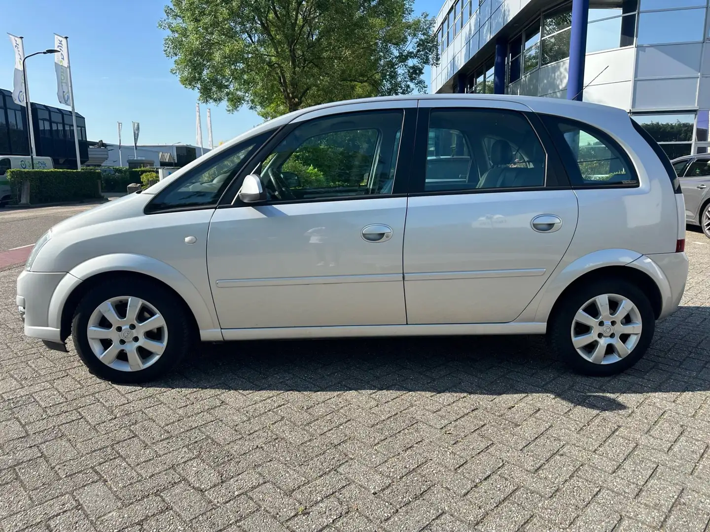 Opel Meriva 1.4-16V Cosmo Gris - 2