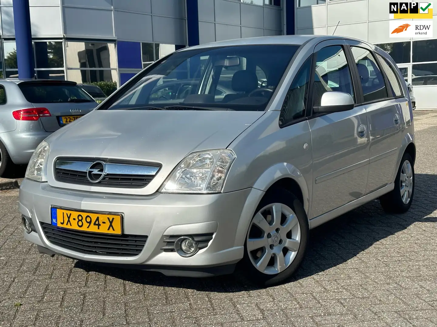Opel Meriva 1.4-16V Cosmo Gris - 1
