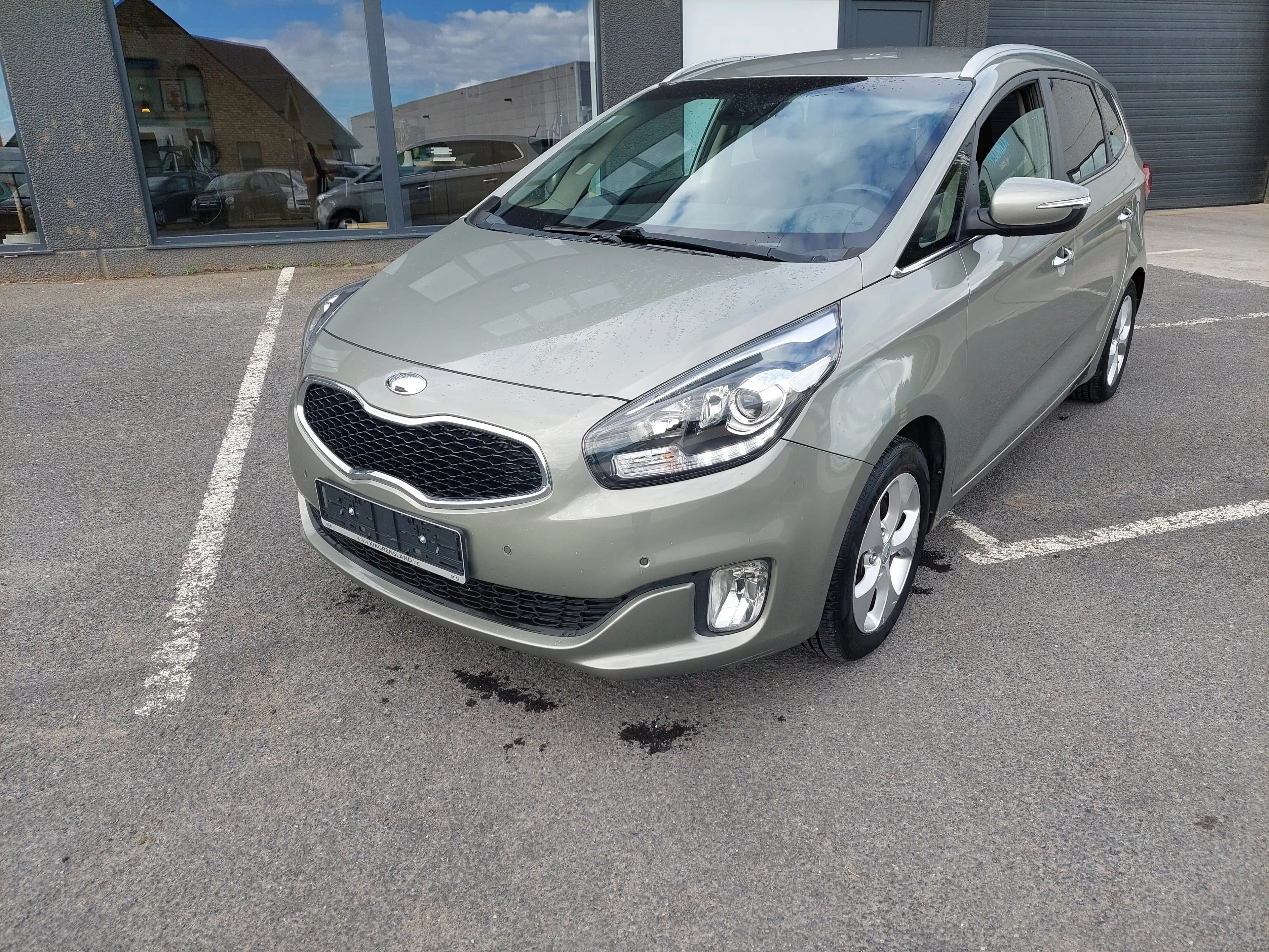 Kia Carens Carens 1.6 GDI ISG Spirit — photo 2