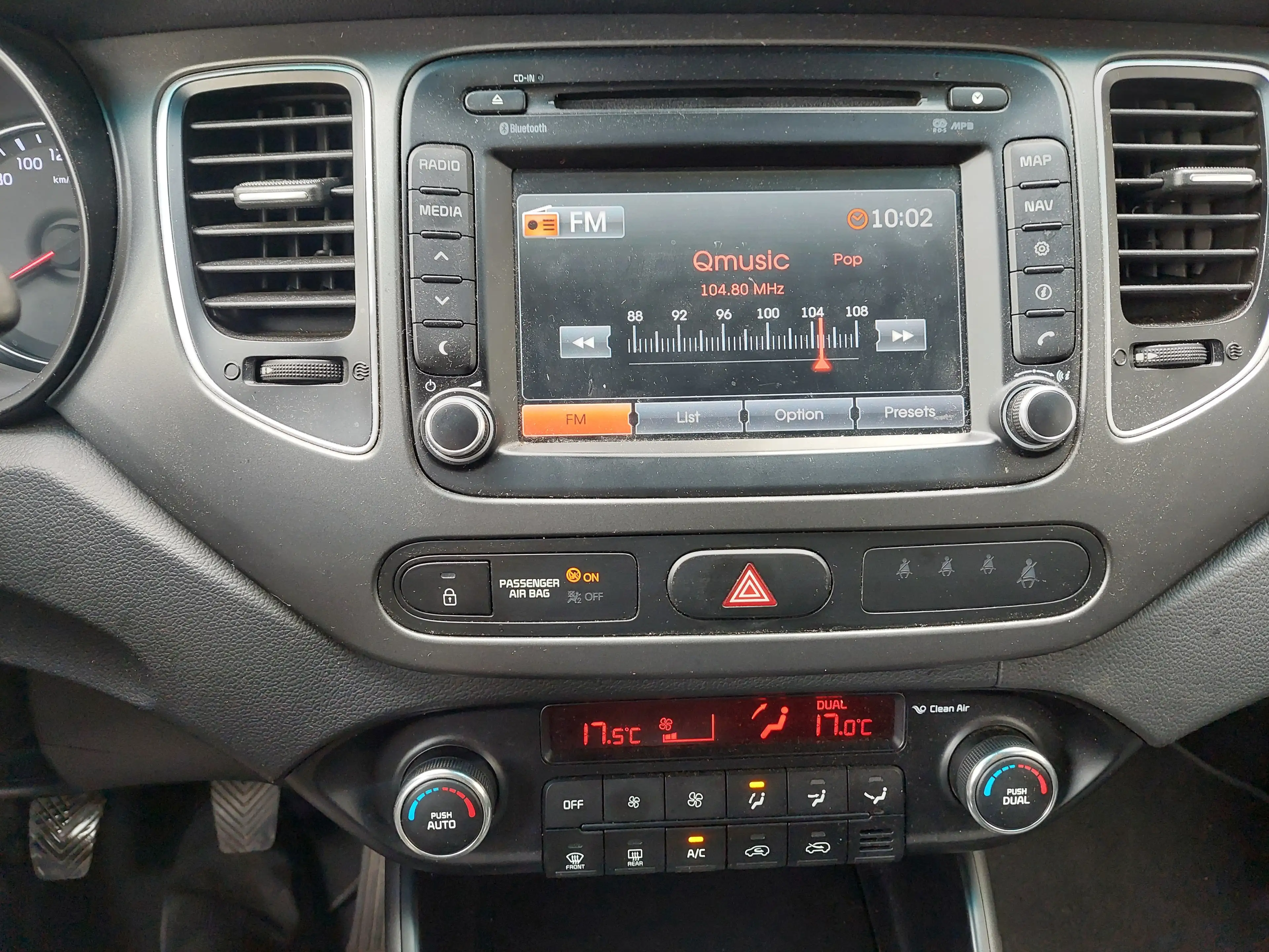 Kia Carens Carens 1.6 GDI ISG Spirit — photo 11