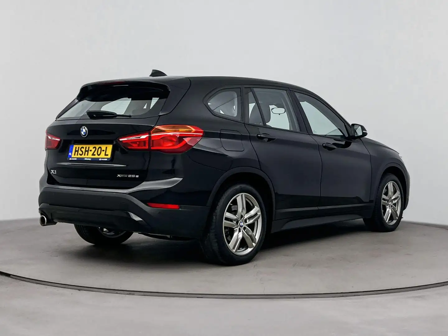 BMW X1 XDRIVE25E | CLIMA | CRUISE | AUTOMAAT | PLUG-IN | Negro - 2