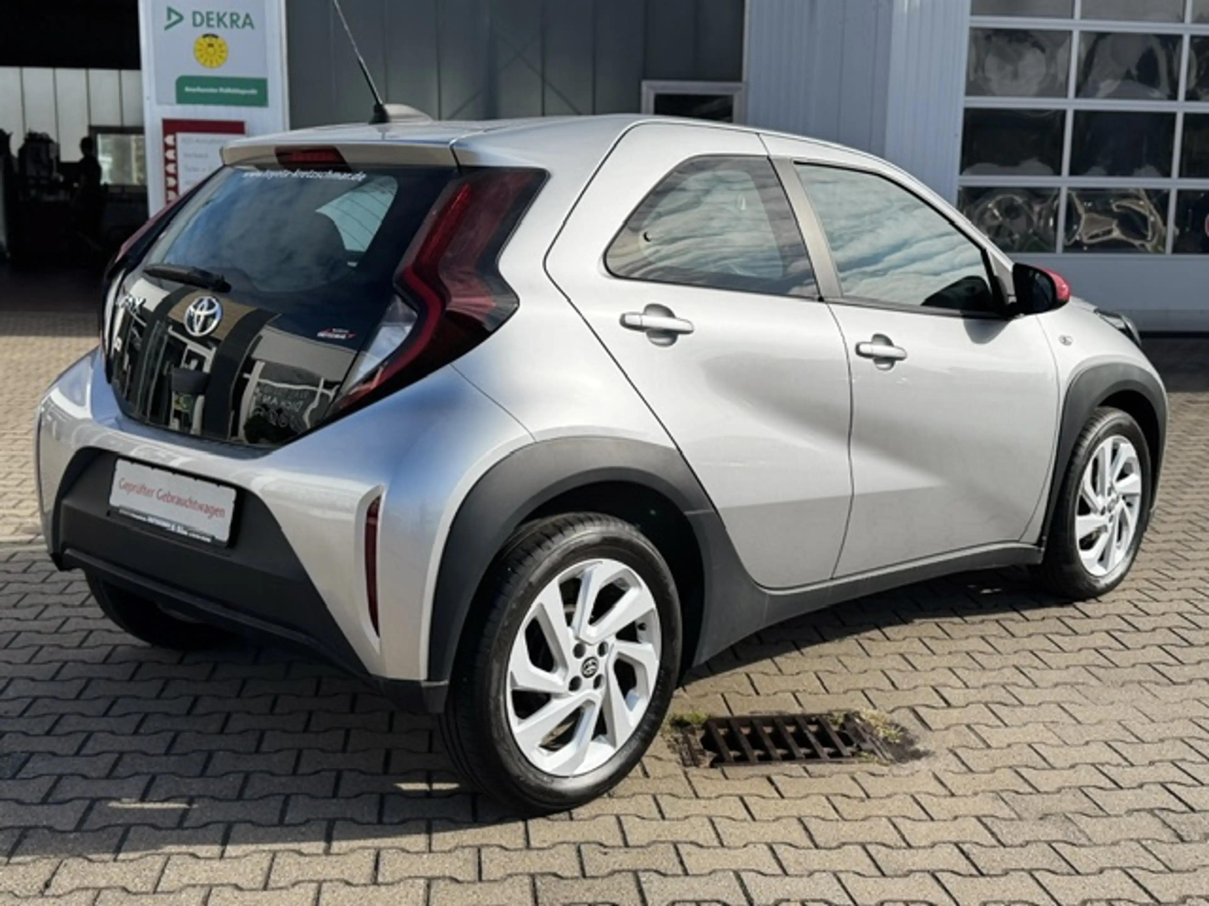 Toyota Aygo X Play — photo 2