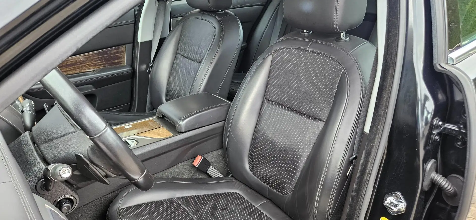 Jaguar XF 4.2 V8 SV8 Supercharged 416PK! Uniek! NAP! Youngti Noir - 2