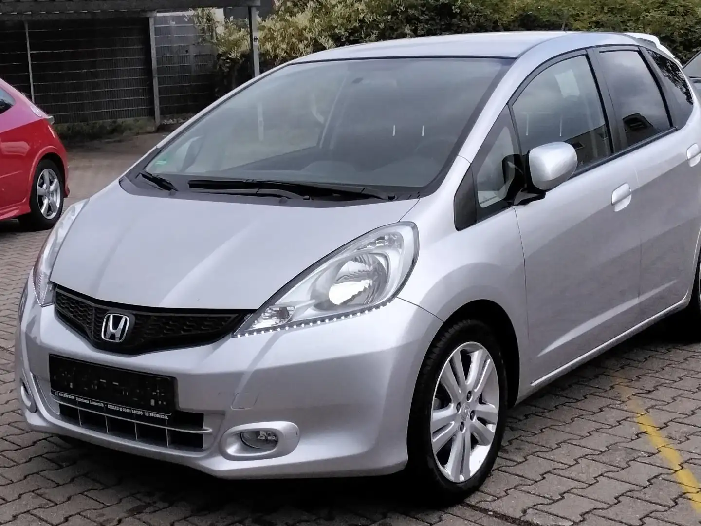 Honda Jazz 1.4 i-VTEC CVT Comfort Silber - 1