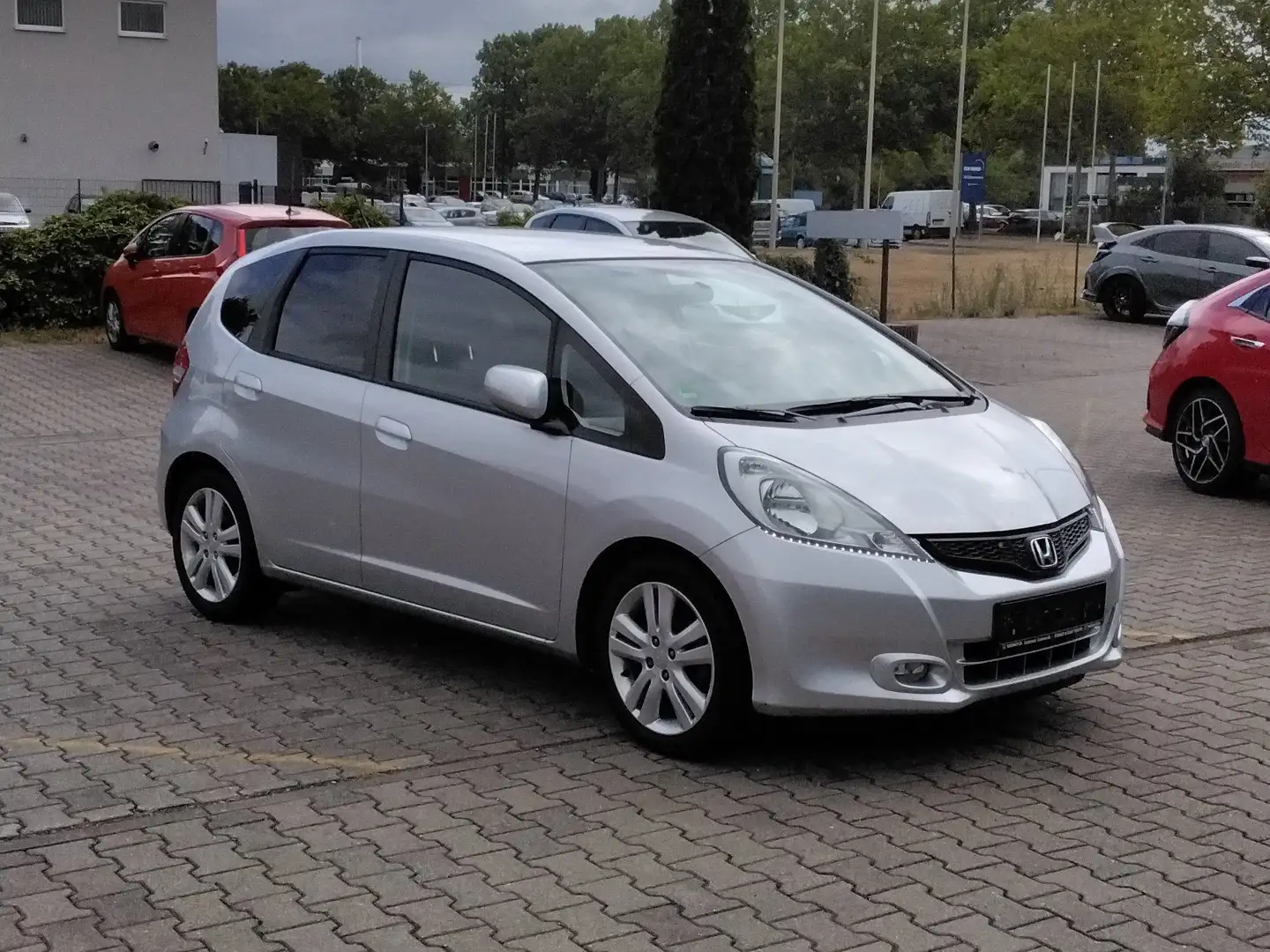 Honda Jazz 1.4 i-VTEC CVT Comfort Silber - 2