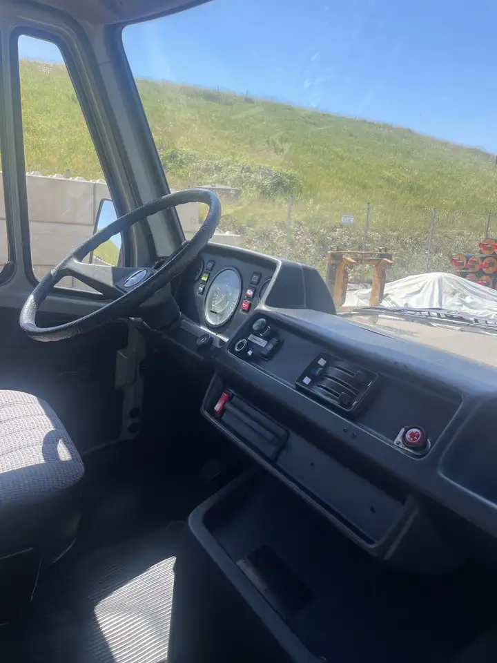 Mercedes-Benz 310 602 KA, foto 8