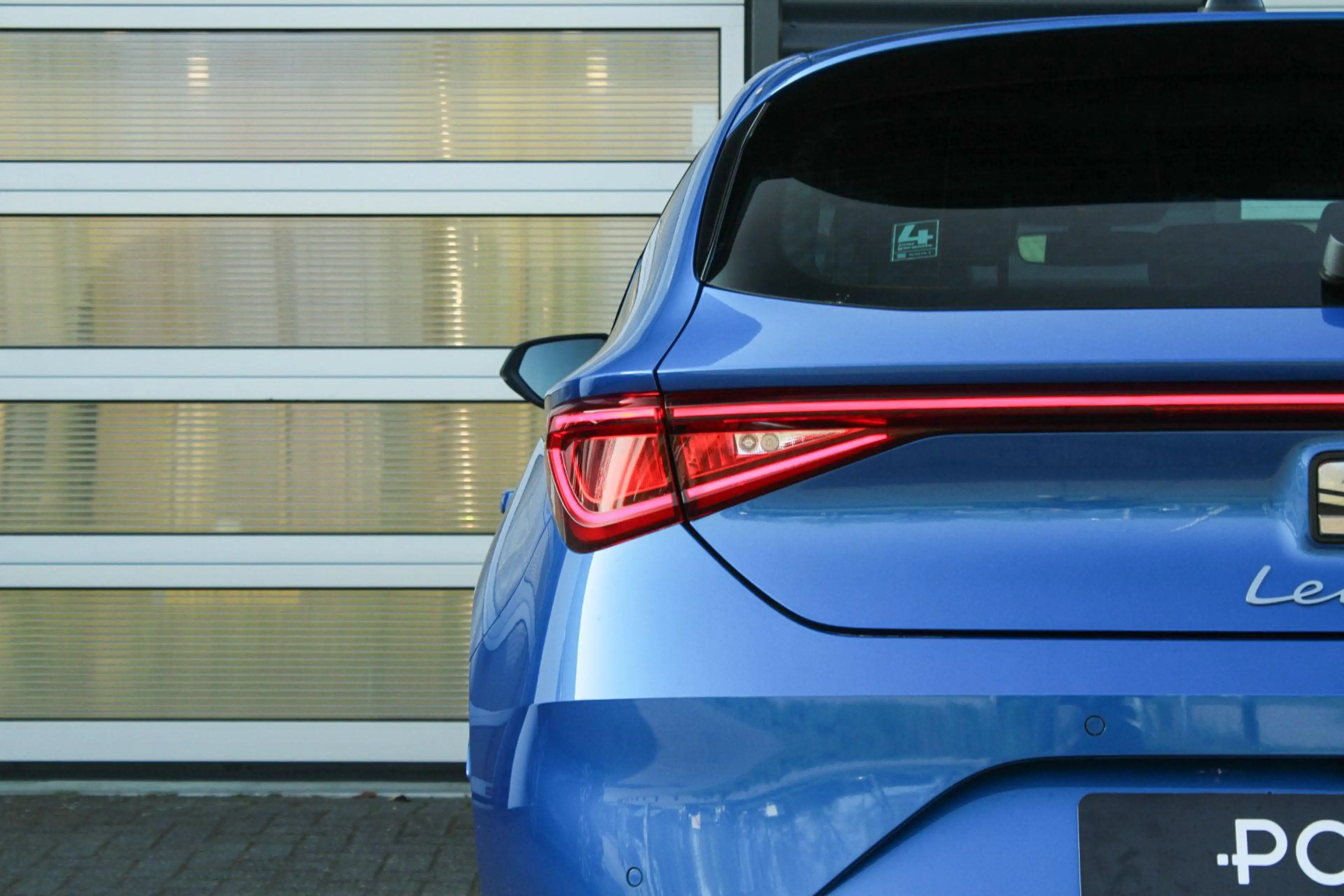 SEAT Leon e-Hybrid 1.5 TSI 204pk FR Business | Technology Pack | 18" — photo 11