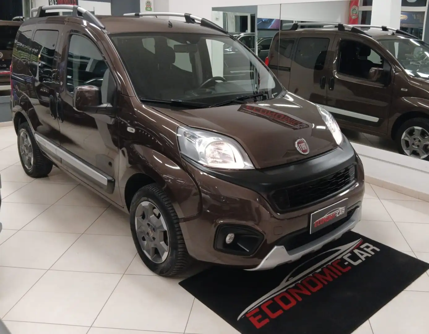 Fiat Qubo QUBO 1.3 MJT 95 CV Trekking Marrone - 2