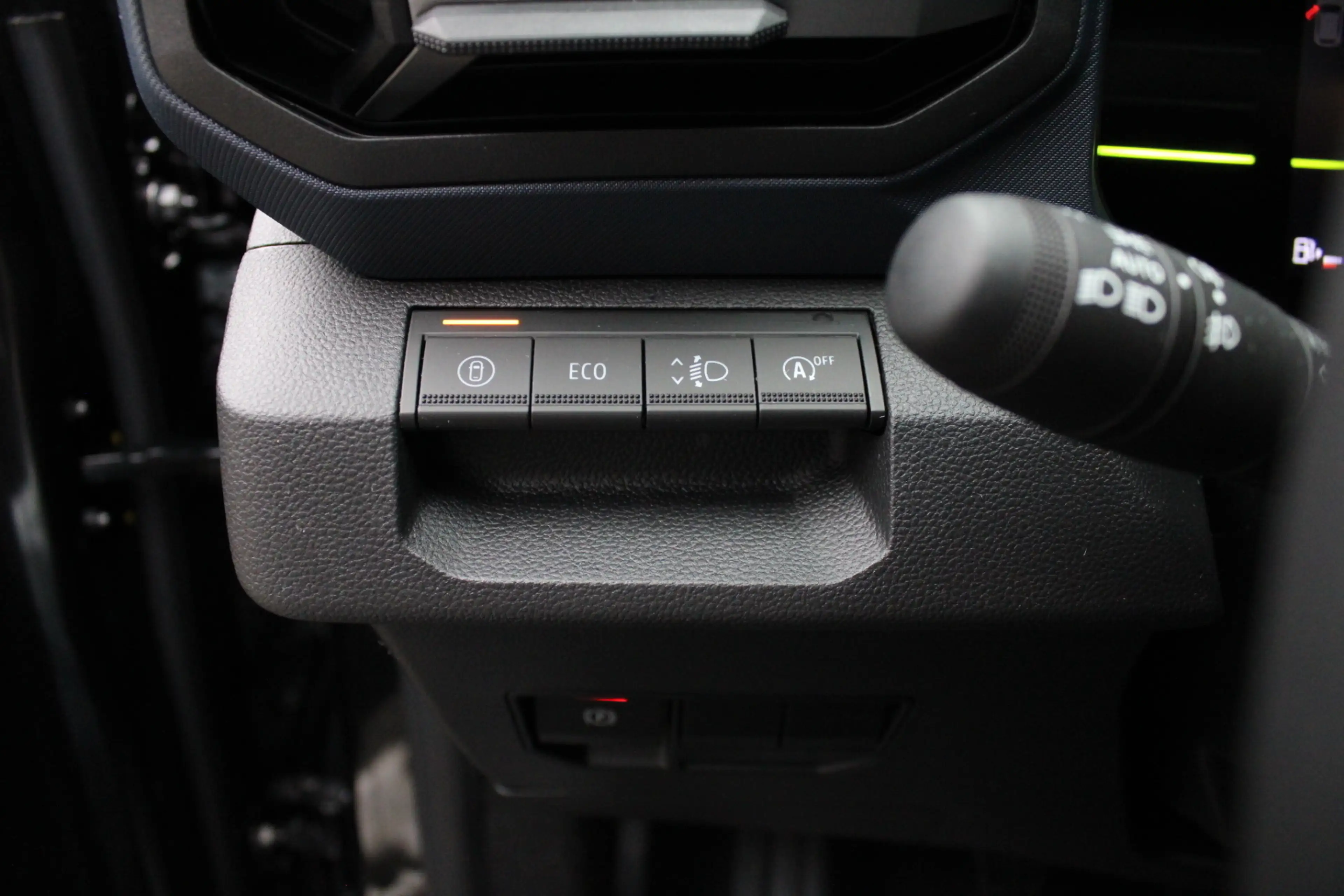 Dacia Duster III TCe 130 Journey Mild Hybrid — photo 13