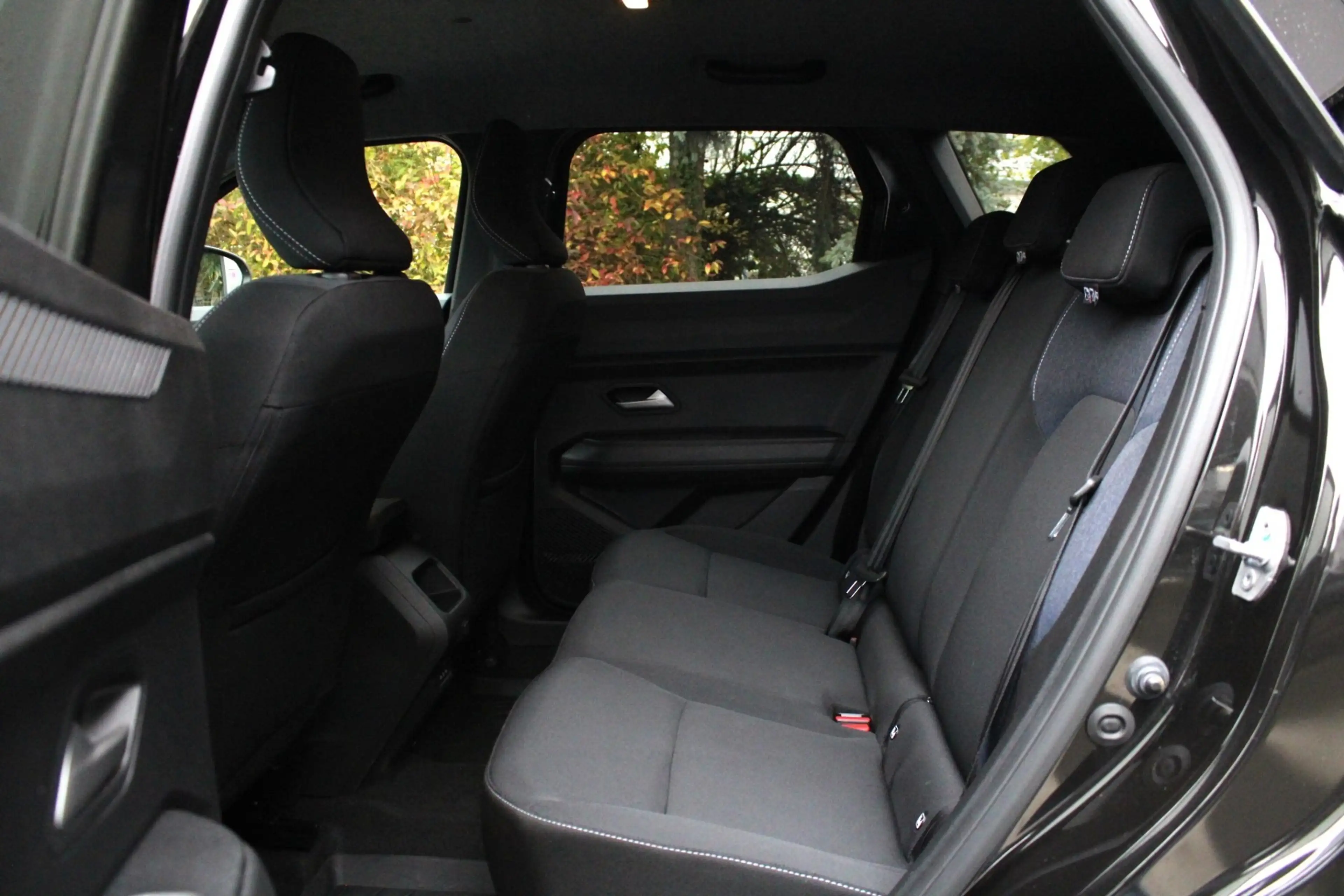 Dacia Duster III TCe 130 Journey Mild Hybrid — photo 9