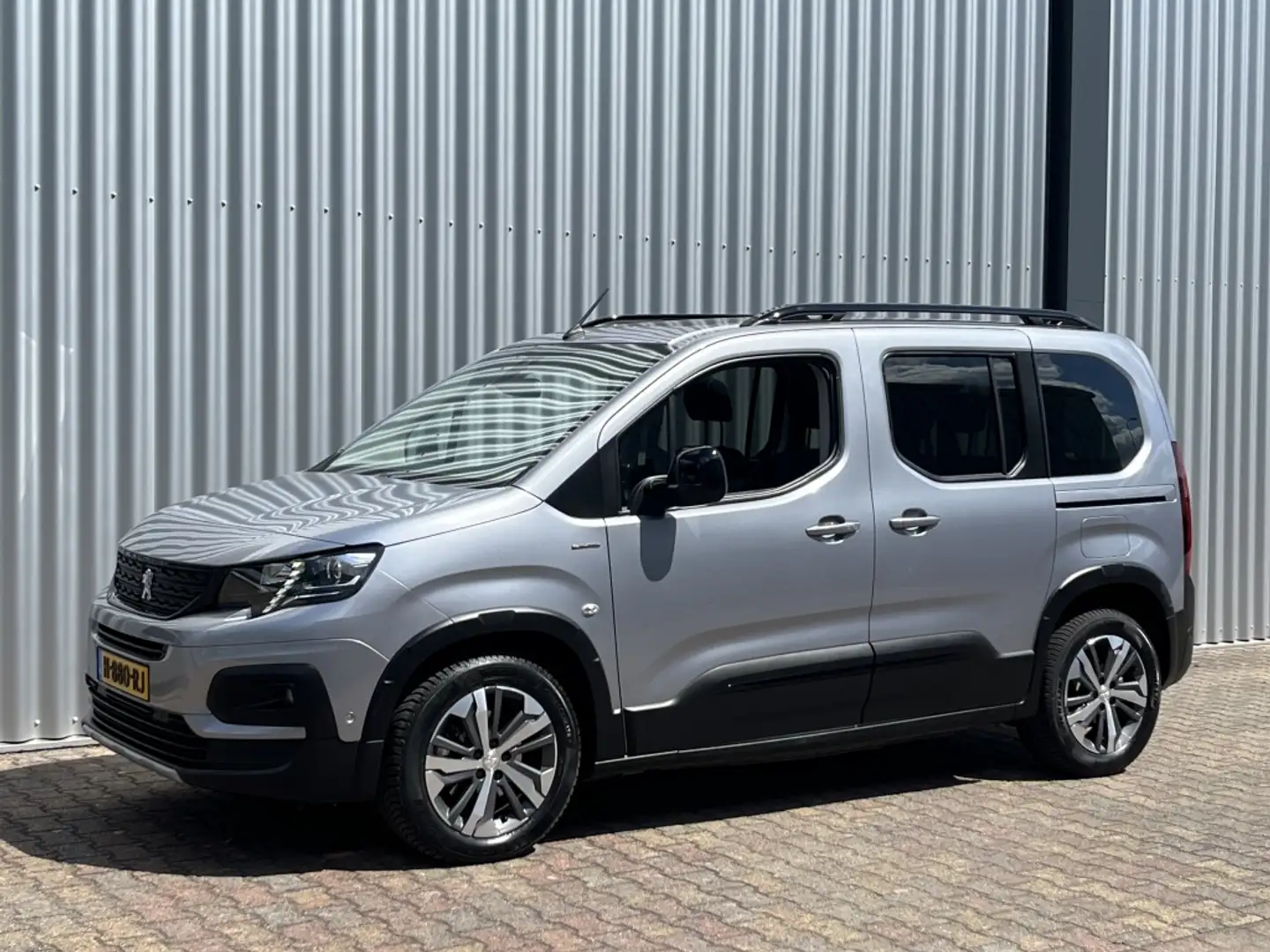 Peugeot Rifter 1.2 Puretech GT-Line | Panorama Dak | Trekhaak Gri - 2