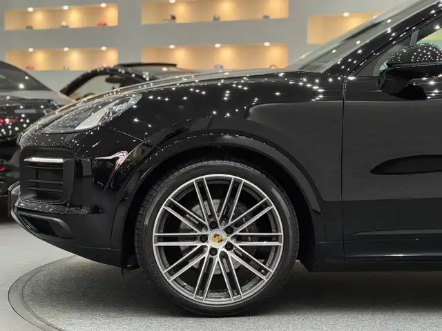 Porsche Cayenne Coupe *SportDesignPaket*HUD*22Zoll*PorscheApproved Ansicht 8