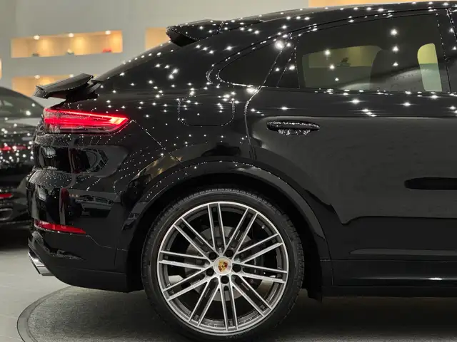Porsche Cayenne Coupe *SportDesignPaket*HUD*22Zoll*PorscheApproved Ansicht 10