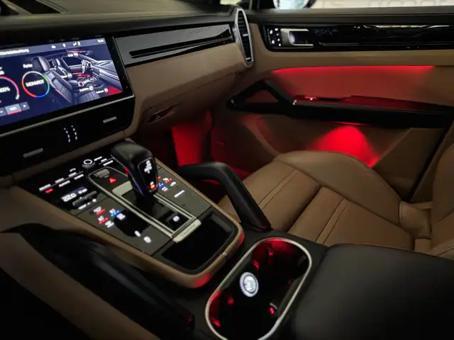 Porsche Cayenne Coupe *SportDesignPaket*HUD*22Zoll*PorscheApproved Ansicht 31