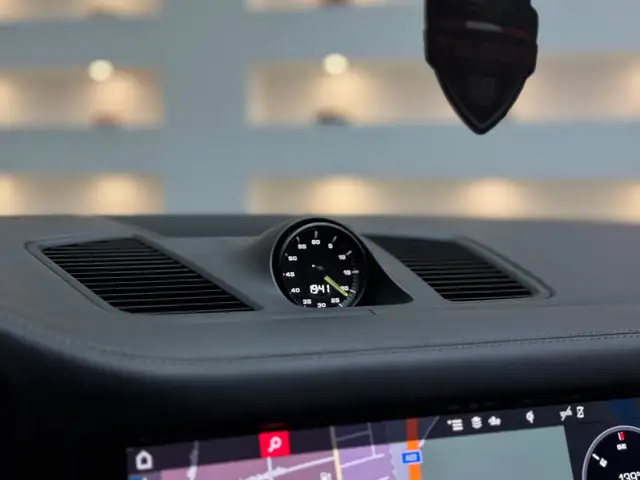 Porsche Cayenne Coupe *SportDesignPaket*HUD*22Zoll*PorscheApproved Ansicht 34