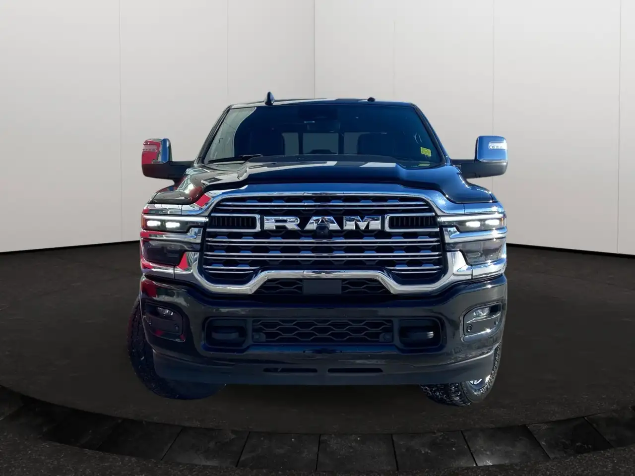 RAM 3500 снимка RAM 3500