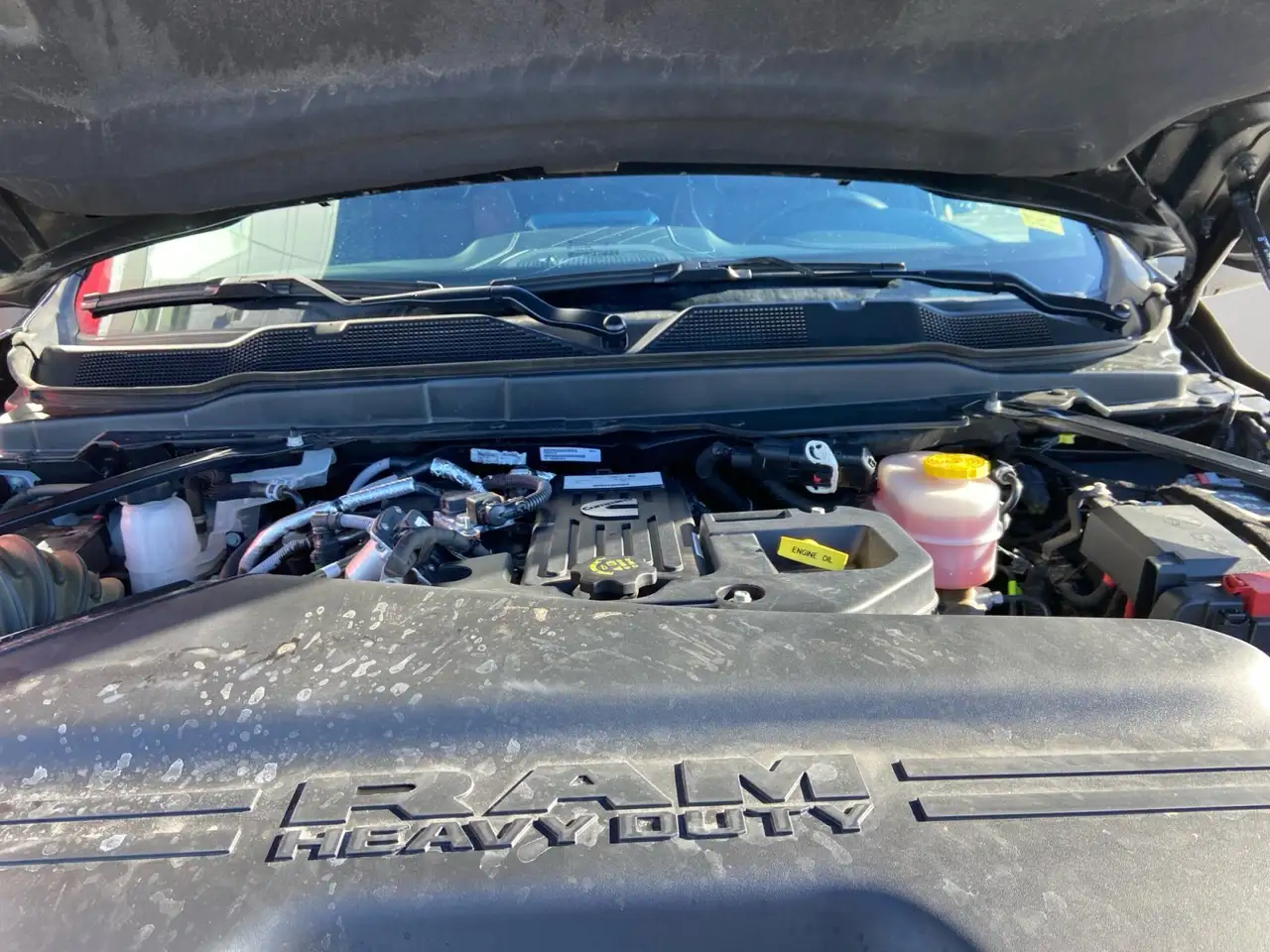 RAM 3500 снимка RAM 3500