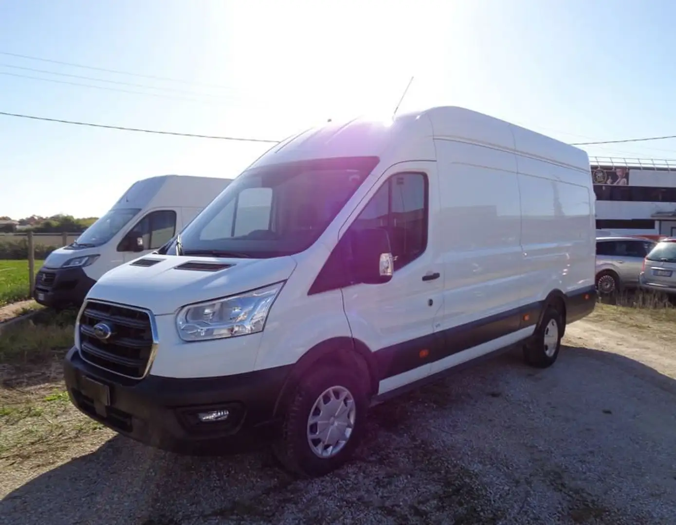 Ford Transit 350 2.0TDCi EcoBlue 170CV L4H3 Furg. Jumb Beige - 1