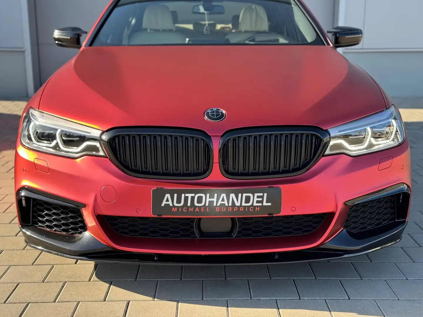 BMW 550 i  xDrive/M PERFORMANCE/HUD/H&K/360°/SITZ-B Schwarz - 2