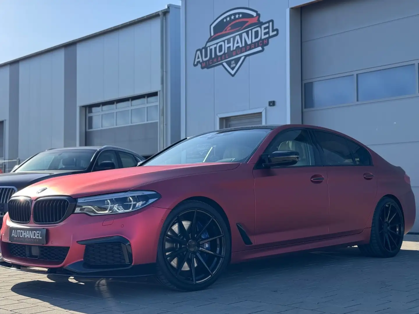 BMW 550 i  xDrive/M PERFORMANCE/HUD/H&K/360°/SITZ-B Schwarz - 1