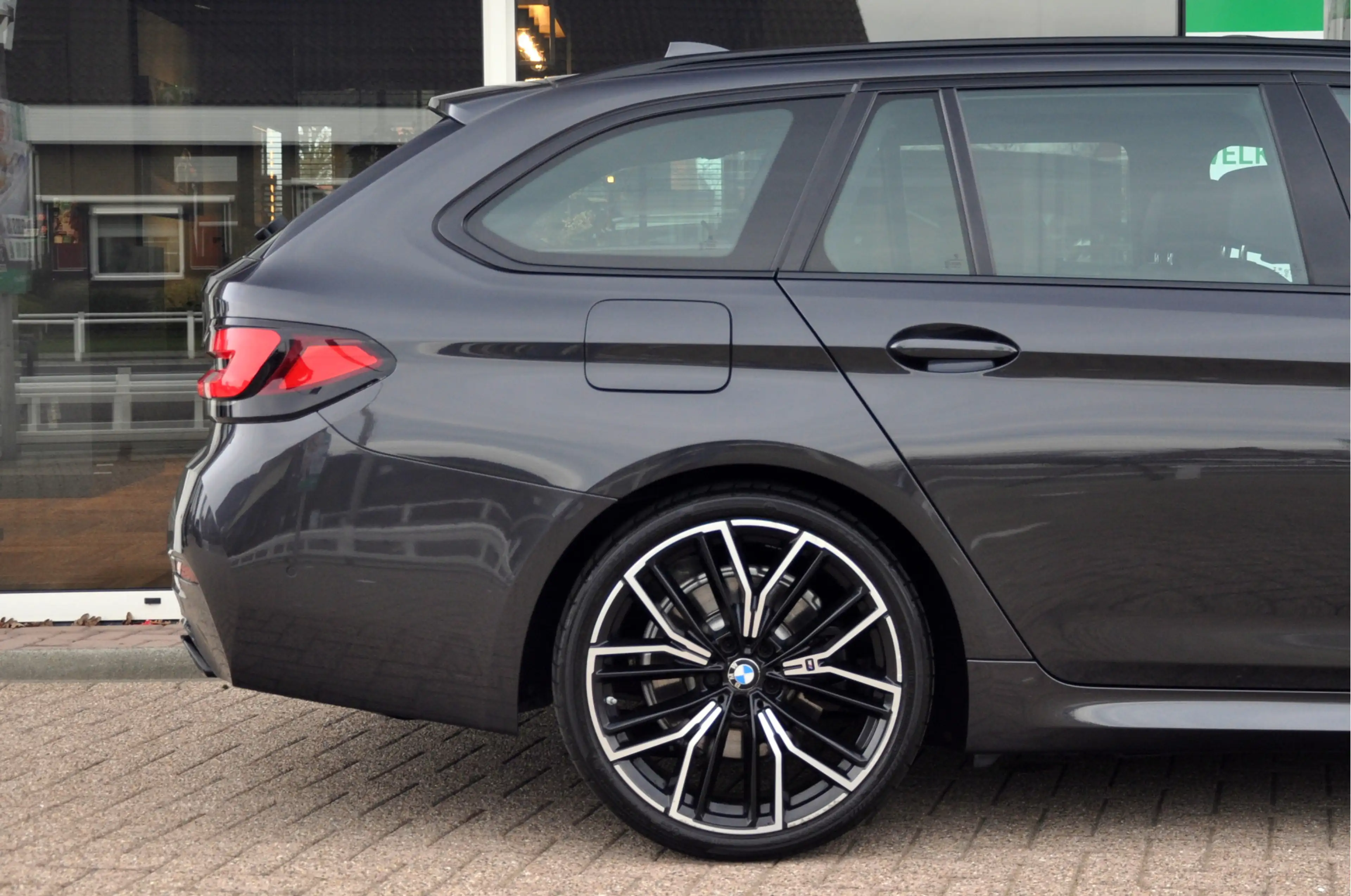 BMW 518 5-serie Touring 518d High Executive Edition | M-Sp — photo 13