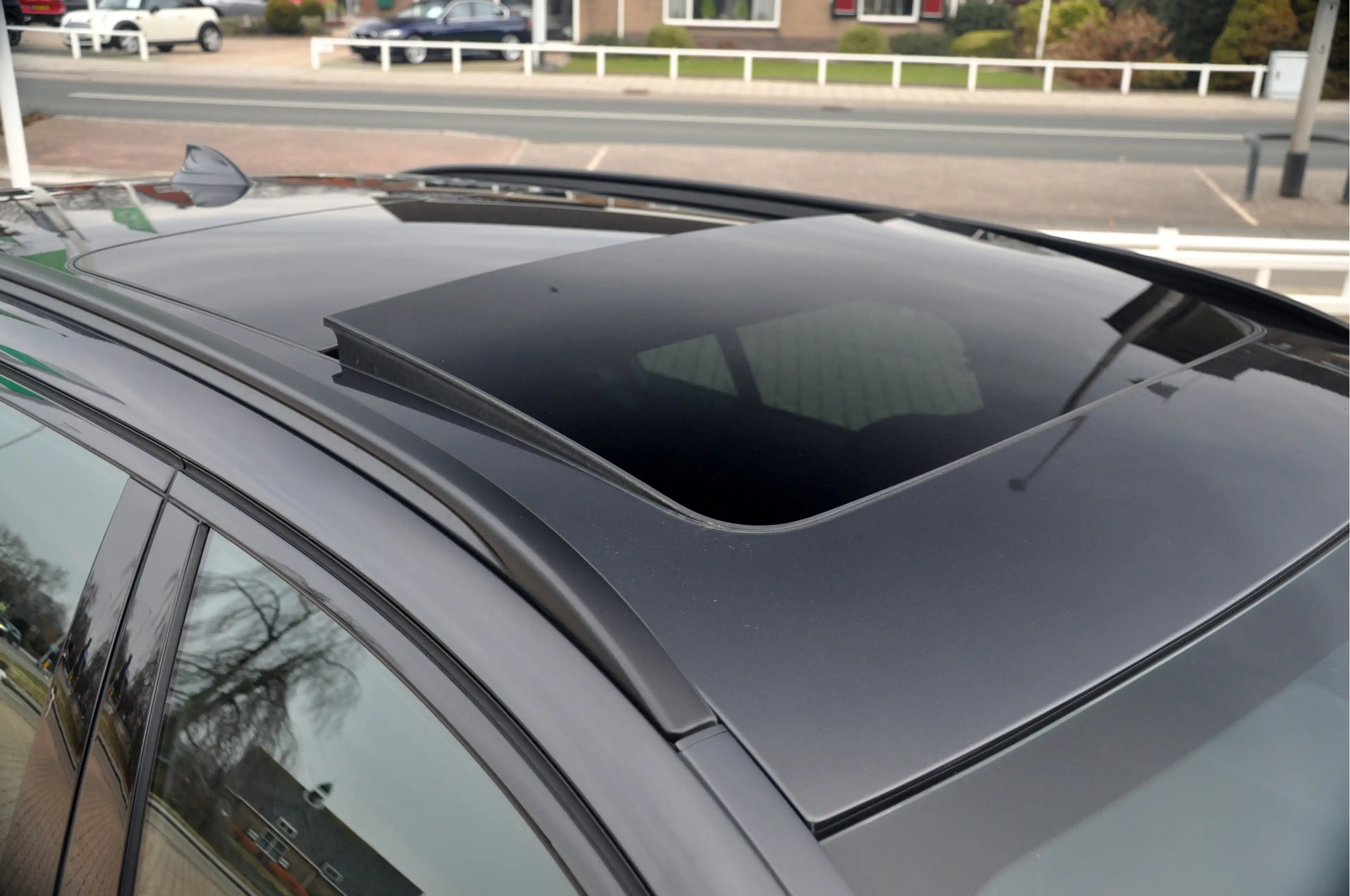 BMW 518 5-serie Touring 518d High Executive Edition | M-Sp — photo 4