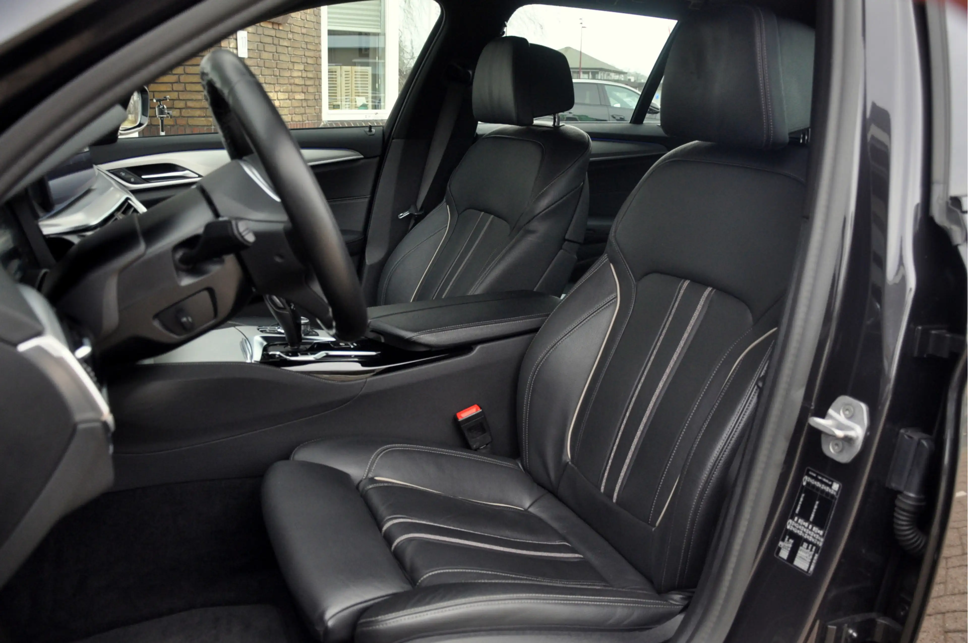 BMW 518 5-serie Touring 518d High Executive Edition | M-Sp — photo 2