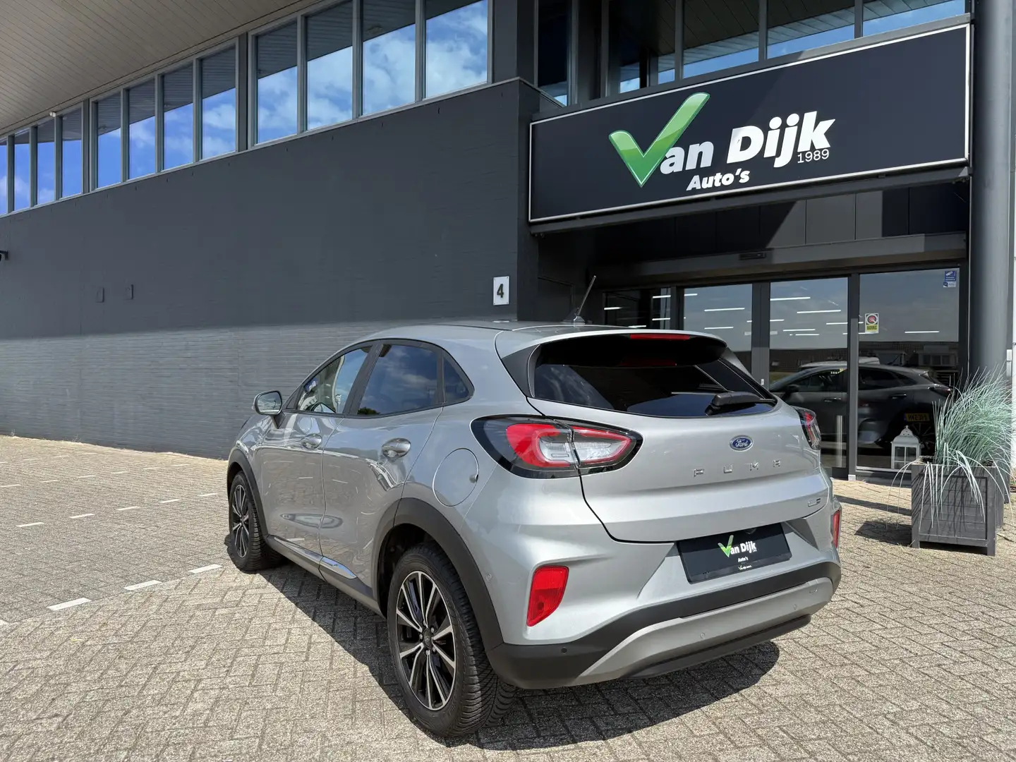 Ford Puma 1.0 Autom.Hybrid Navi Camera Grijs - 2