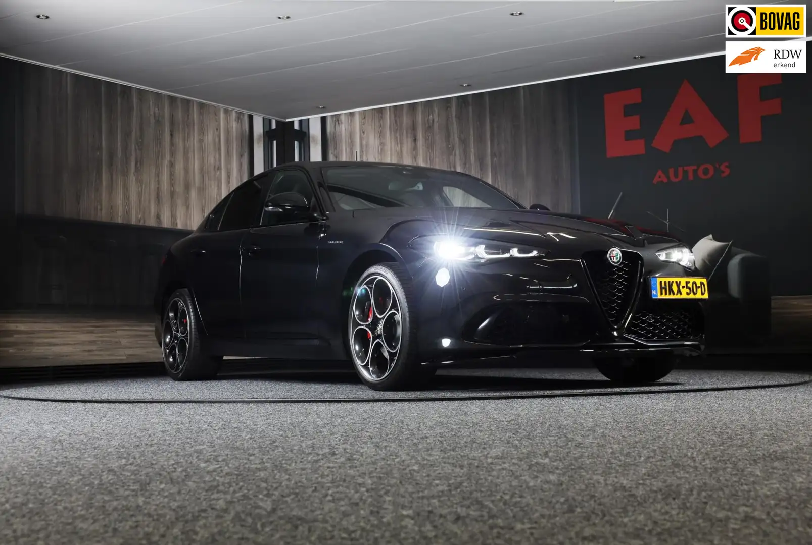 Alfa Romeo Giulia 2.0 T GME AWD Tributo Italiano / FACELIFT / Digita Zwart - 1