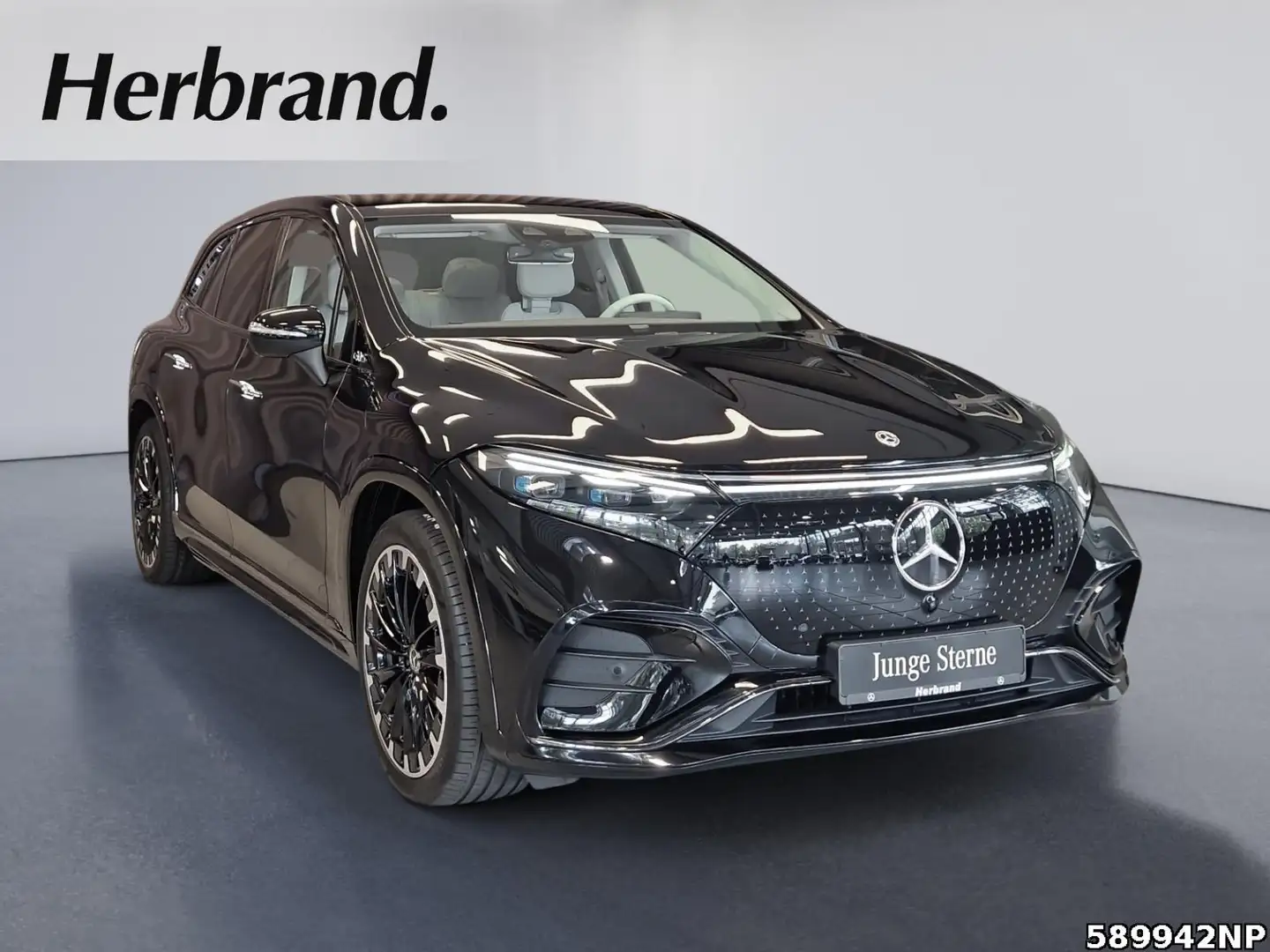 Mercedes-Benz EQS SUV 450 4M AMG  AHK Pano-SD 22" Night Memory Schwarz - 2