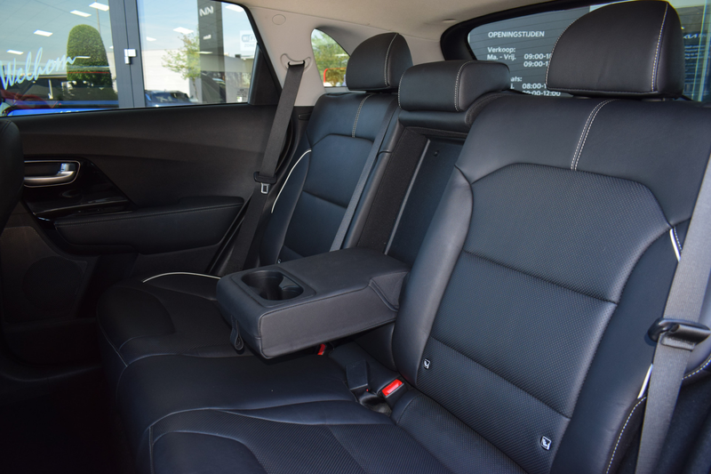 Kia e-Niro ExecutiveLine 64 kWh | Trekhaak | Memory | Camera — photo 11