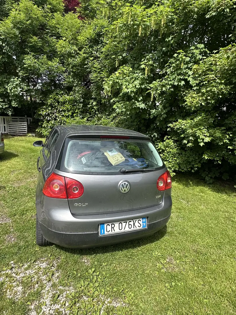 Volkswagen Golf 5p 1.9 tdi Trendline - 1