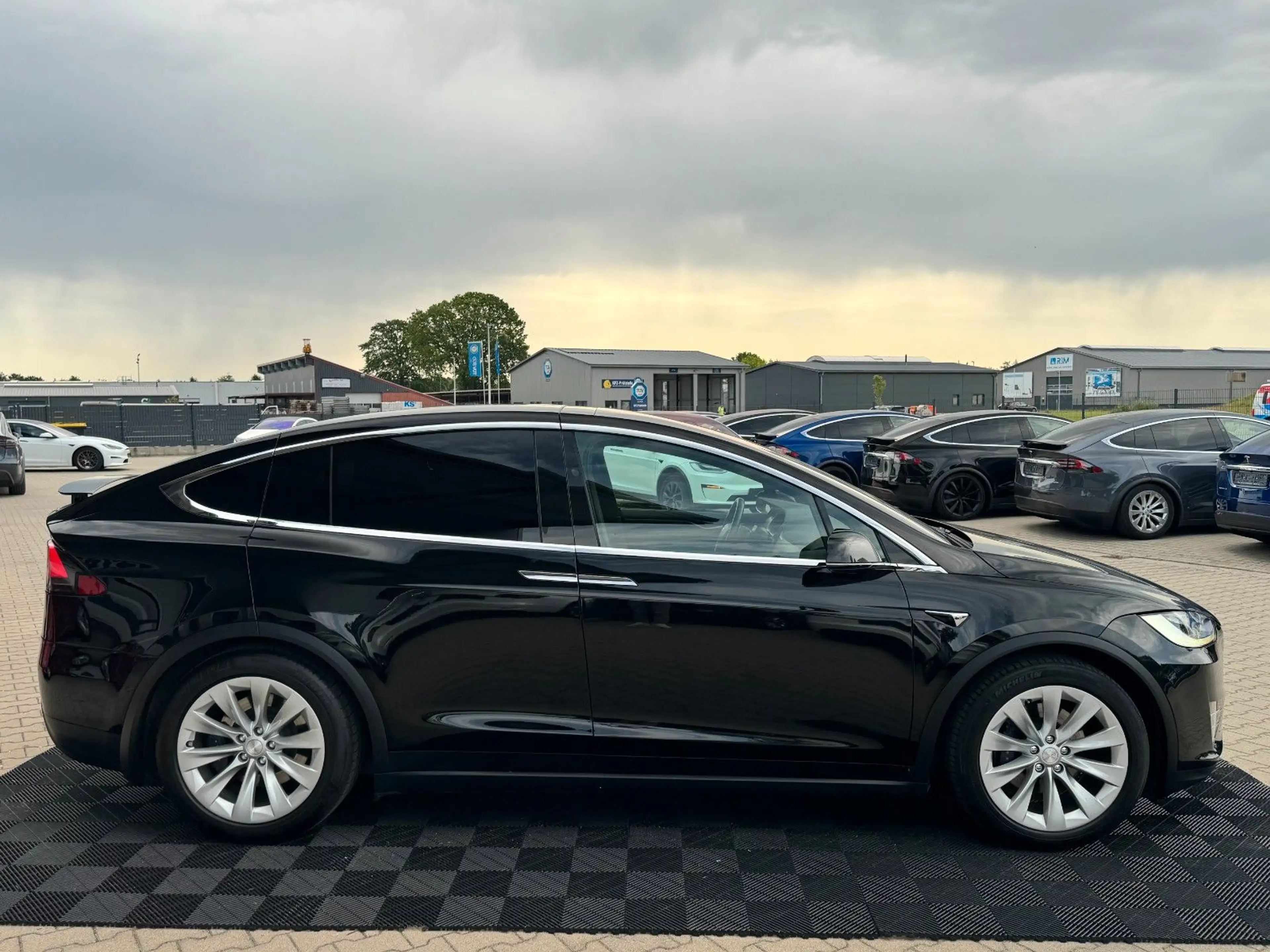 Tesla Model X MODEL X LONG RAVEN PLUS DUAL MOTOR | 7 SEATER | — photo 13