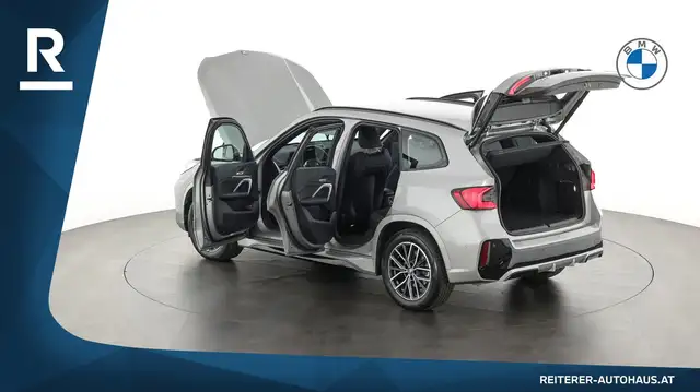 BMW X1 view 10