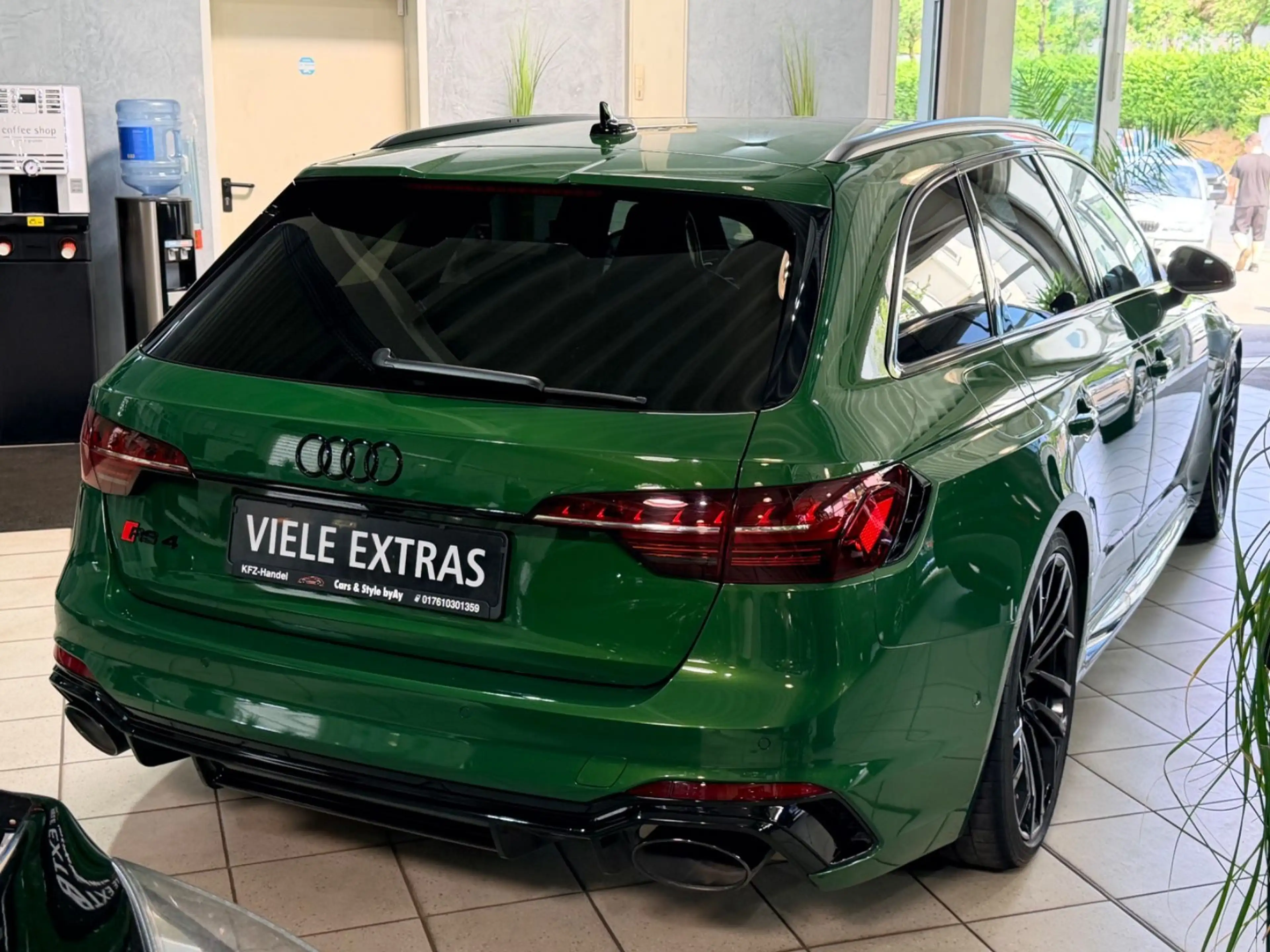 Audi RS4 Avant 2.9 TFSI quattro/Design+Carbon-Paket/ — photo 7