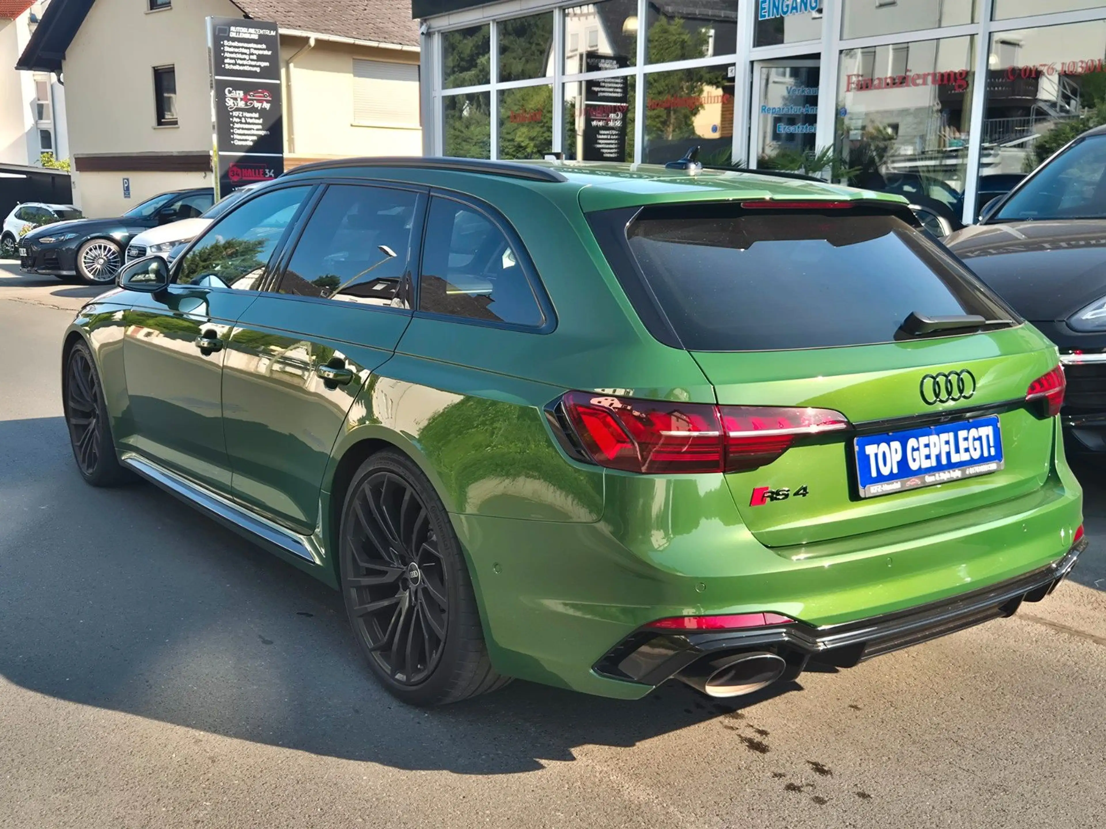 Audi RS4 Avant 2.9 TFSI quattro/Design+Carbon-Paket/ — photo 2