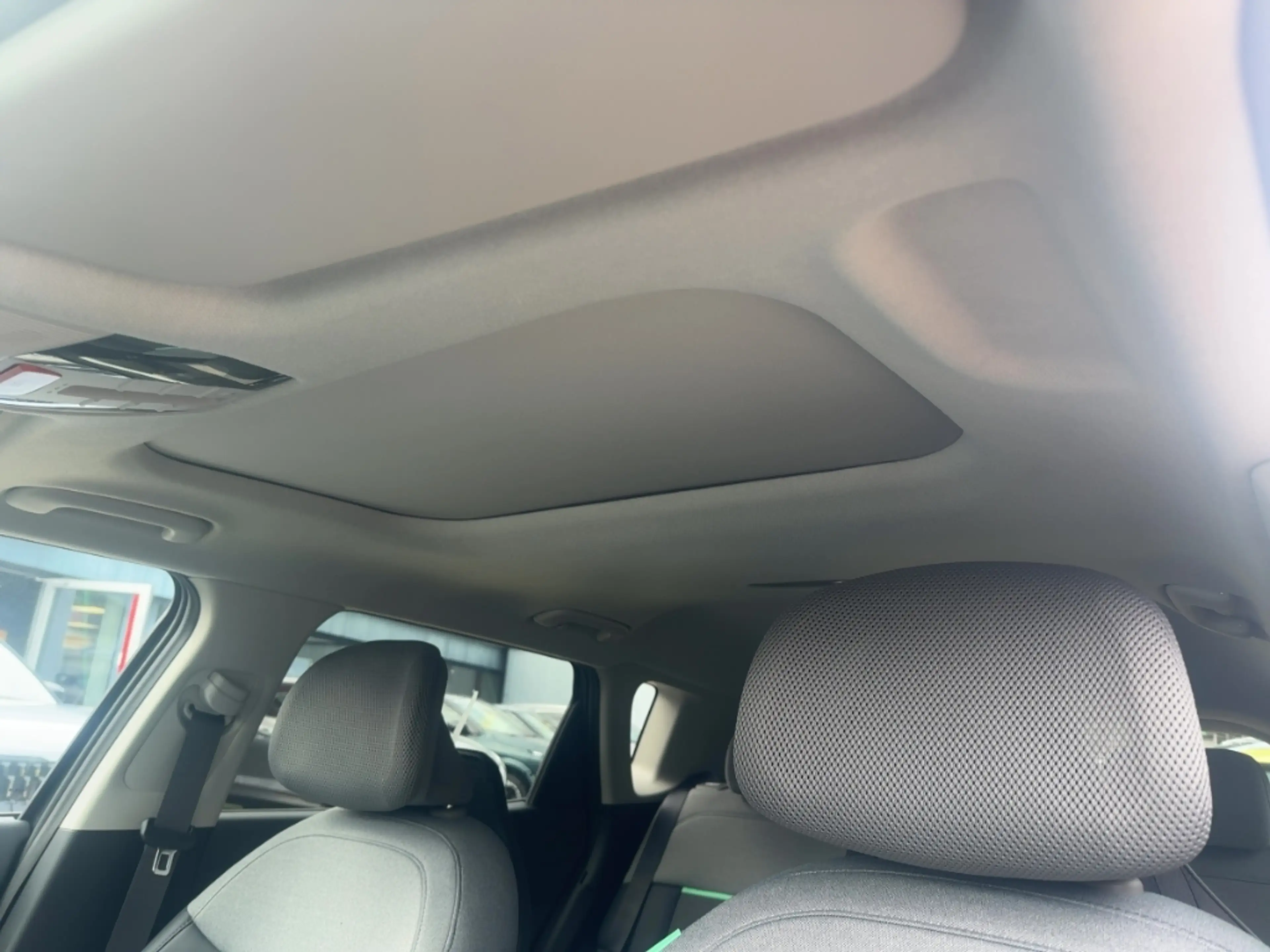 Kia EV4 Earth 81 kWh - FWD - Wärmepumpe Harman/Kardon - Gl — photo 14