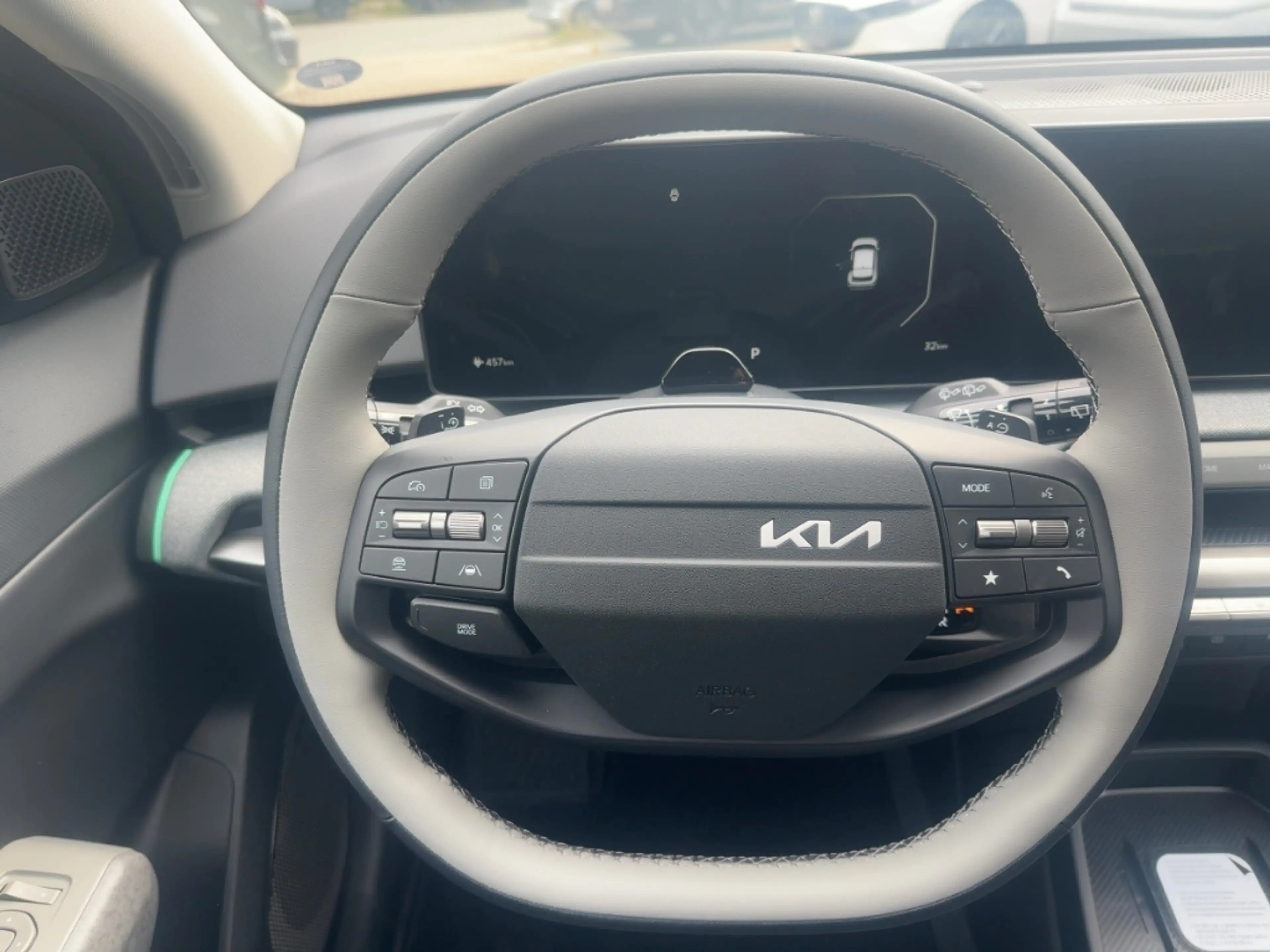 Kia EV4 Earth 81 kWh - FWD - Wärmepumpe Harman/Kardon - Gl — photo 9