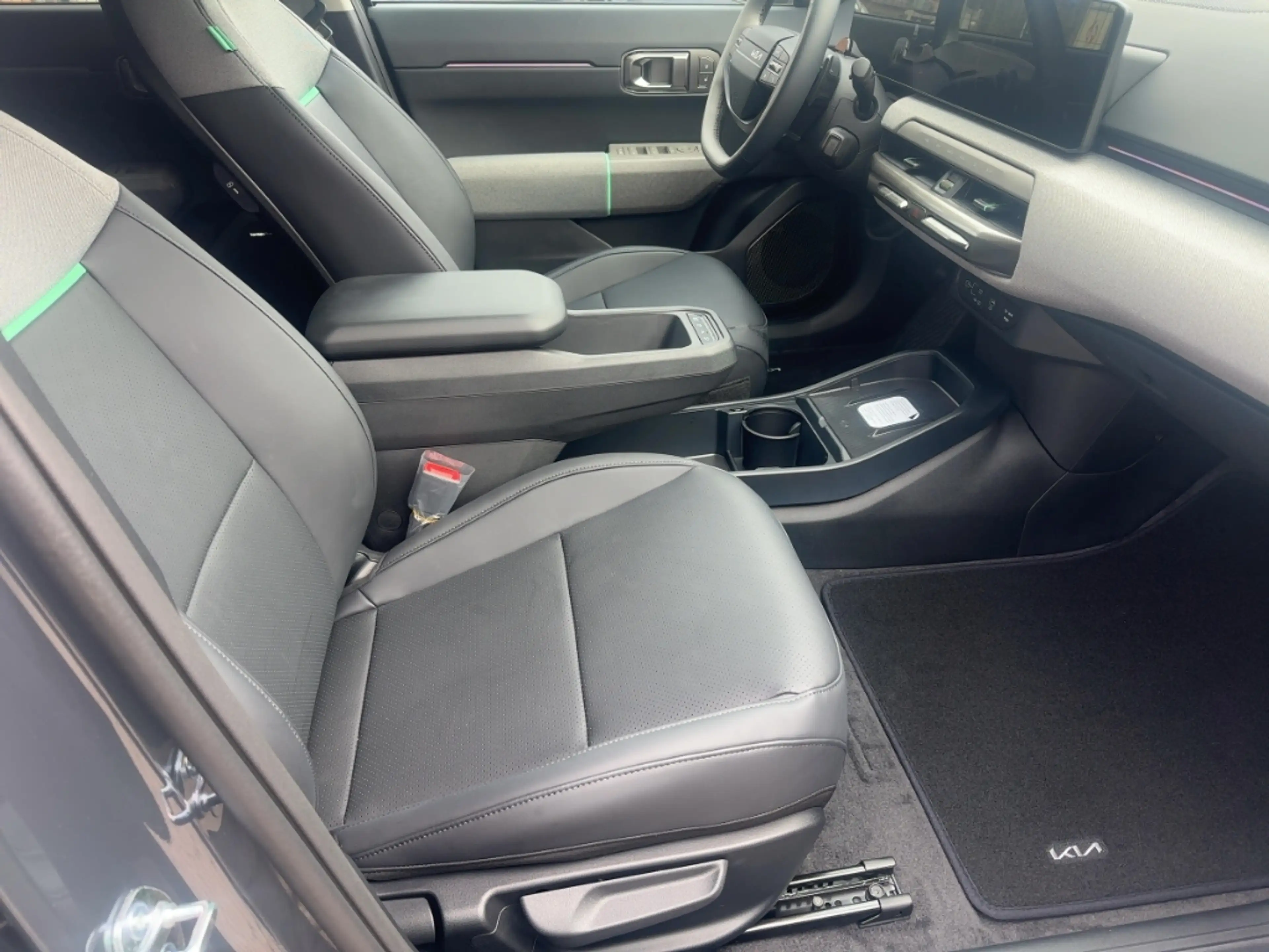 Kia EV4 Earth 81 kWh - FWD - Wärmepumpe Harman/Kardon - Gl — photo 10