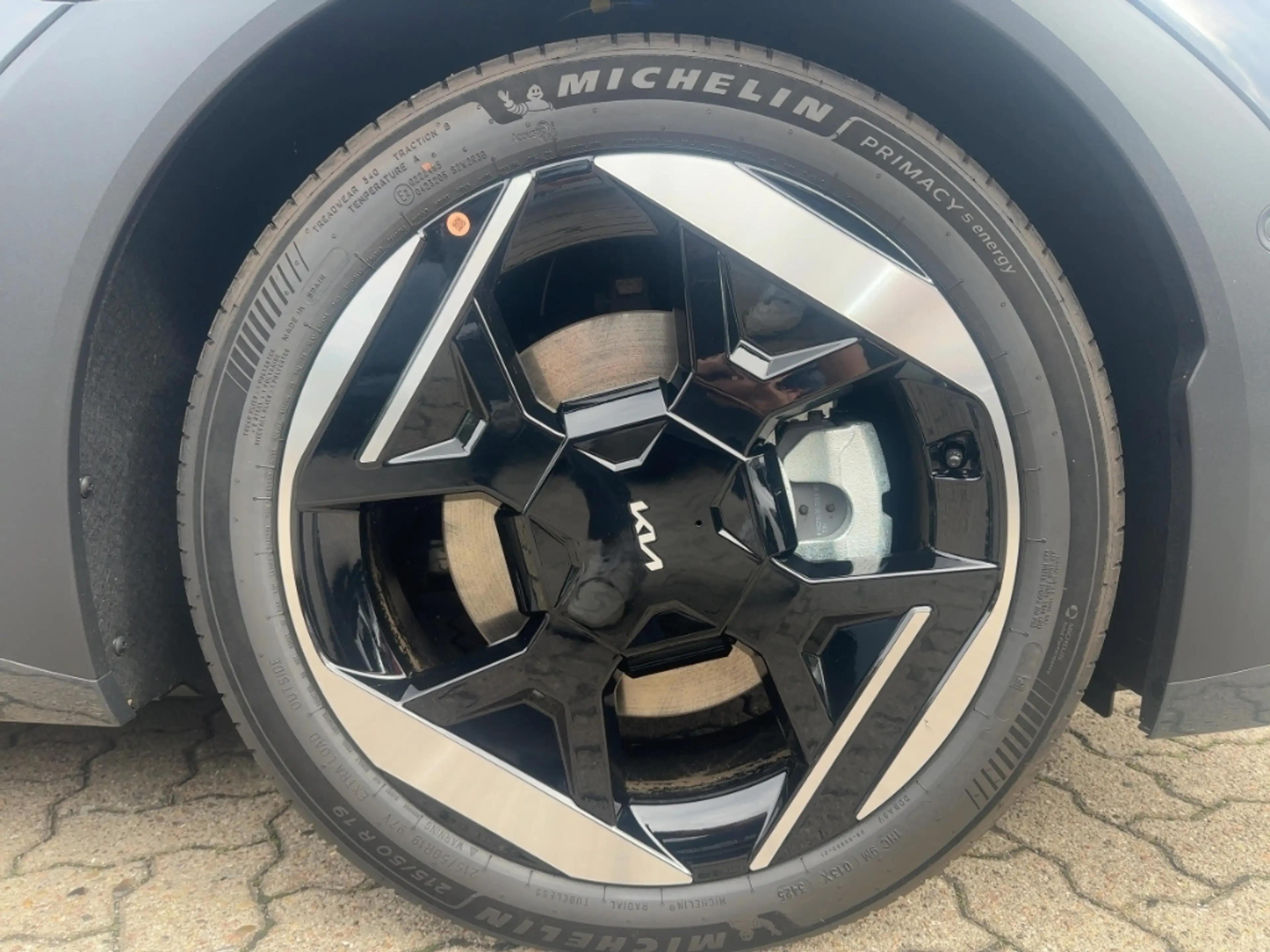 Kia EV4 Earth 81 kWh - FWD - Wärmepumpe Harman/Kardon - Gl — photo 7