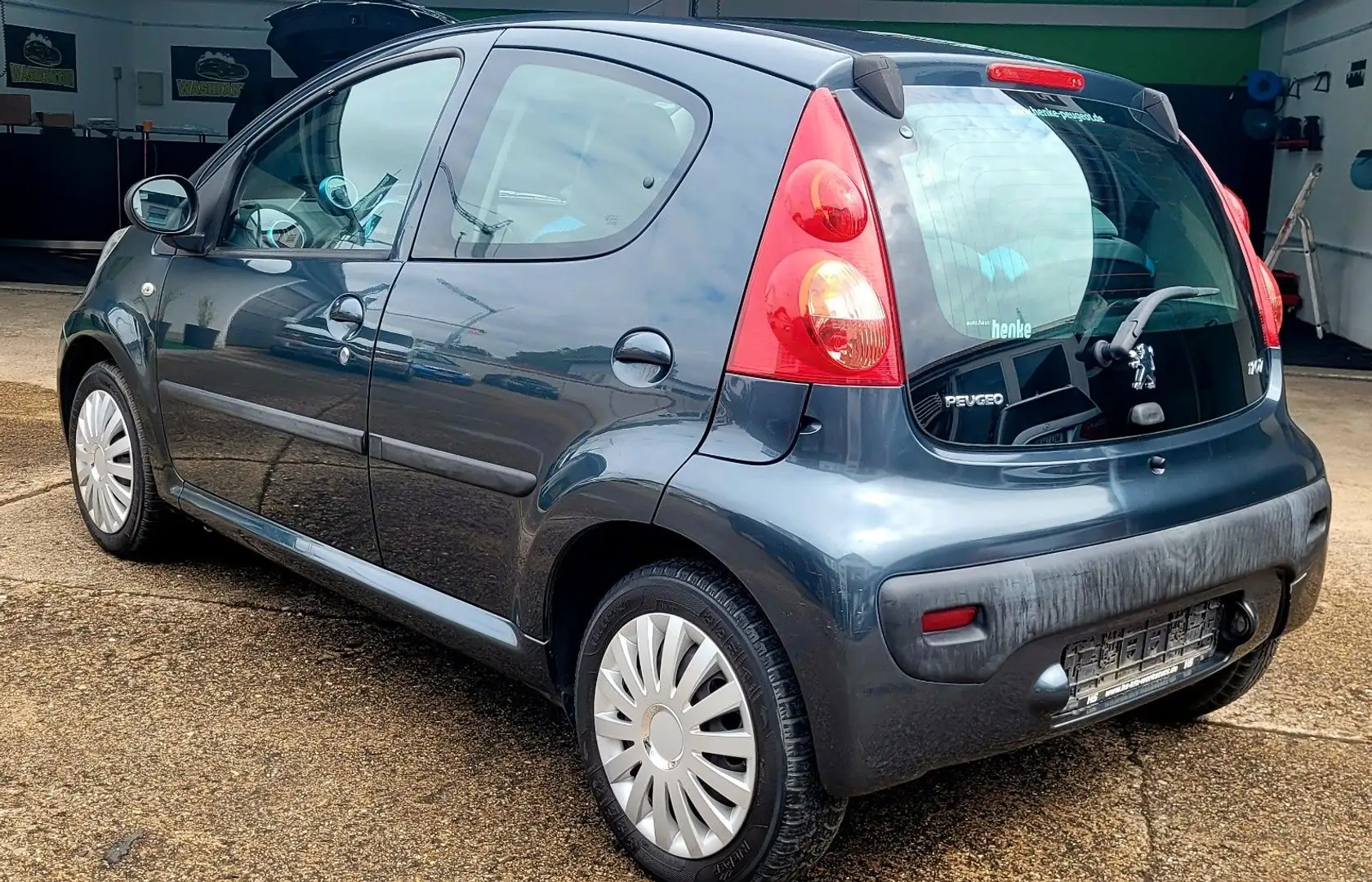 Peugeot 107 Urban Move/Tüv.Neu/Klima/4türig Grey - 2