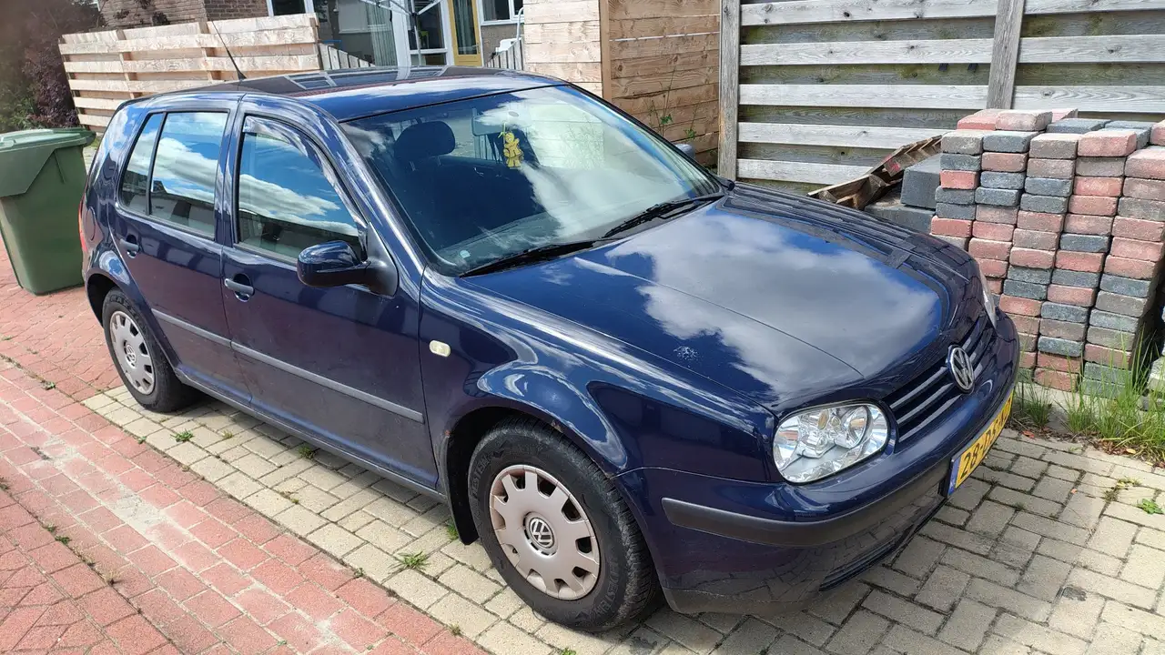 Volkswagen Golf 1.6 Trendline, foto 1