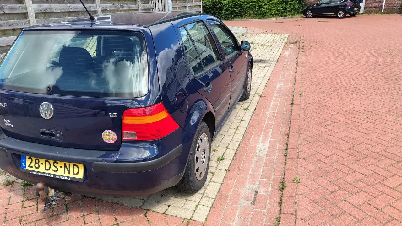 Volkswagen Golf 1.6 Trendline, foto 2