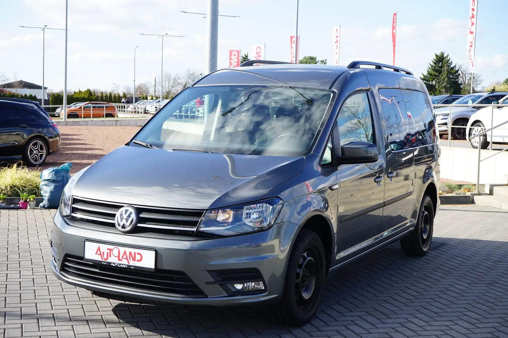 Volkswagen Caddy Maxi 1.4 TSI AAC SHZ 7-Sitzer PDC Grau - 2