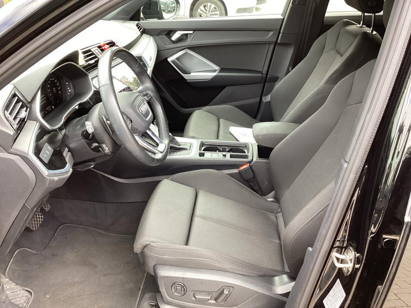 Audi Q3 40TFSi Q S LINE/BLACK/19Z/LED/ACC/PANO/KAMERA — photo 10