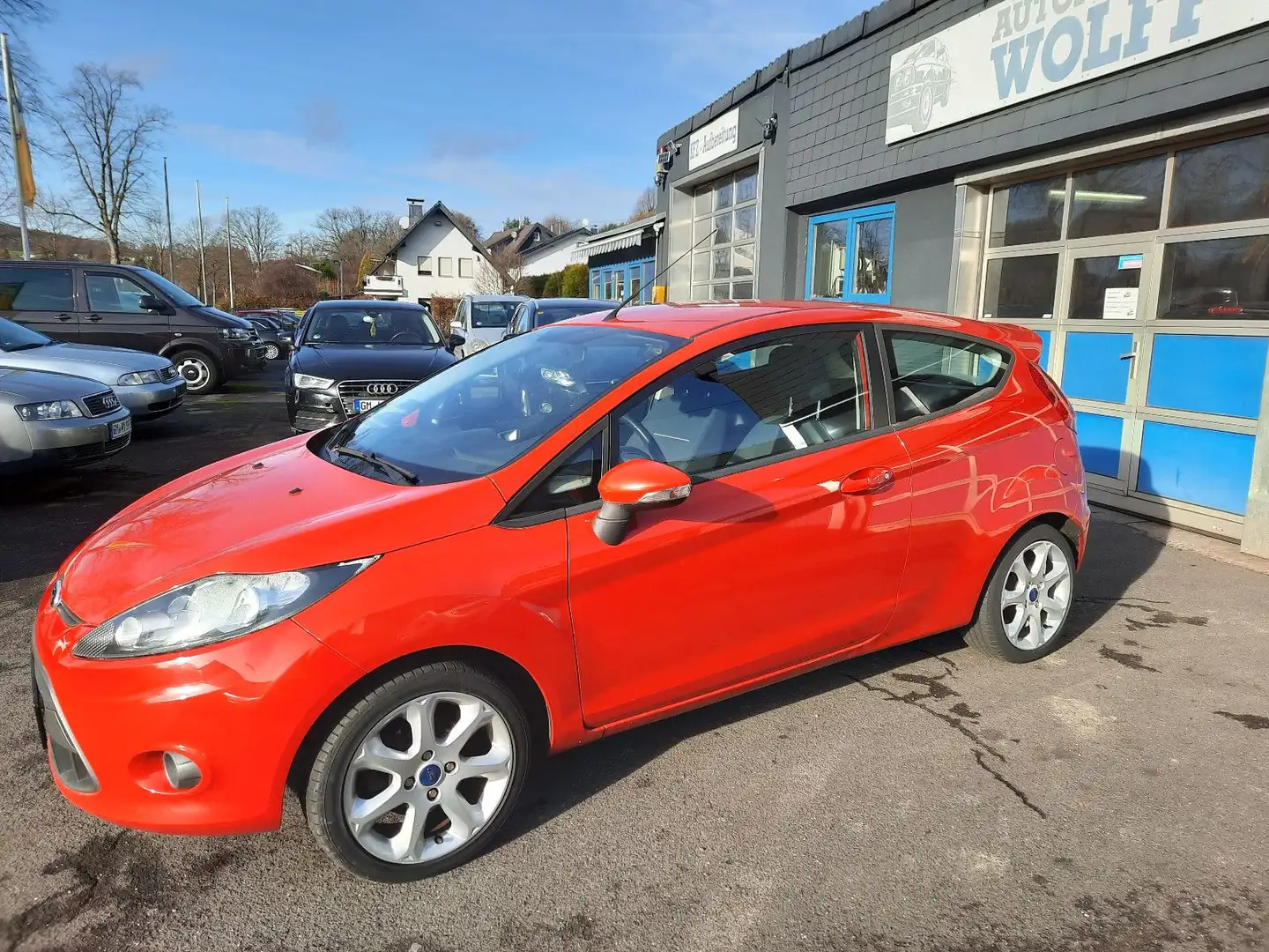 Ford Fiesta Champions Edition Rouge - 2