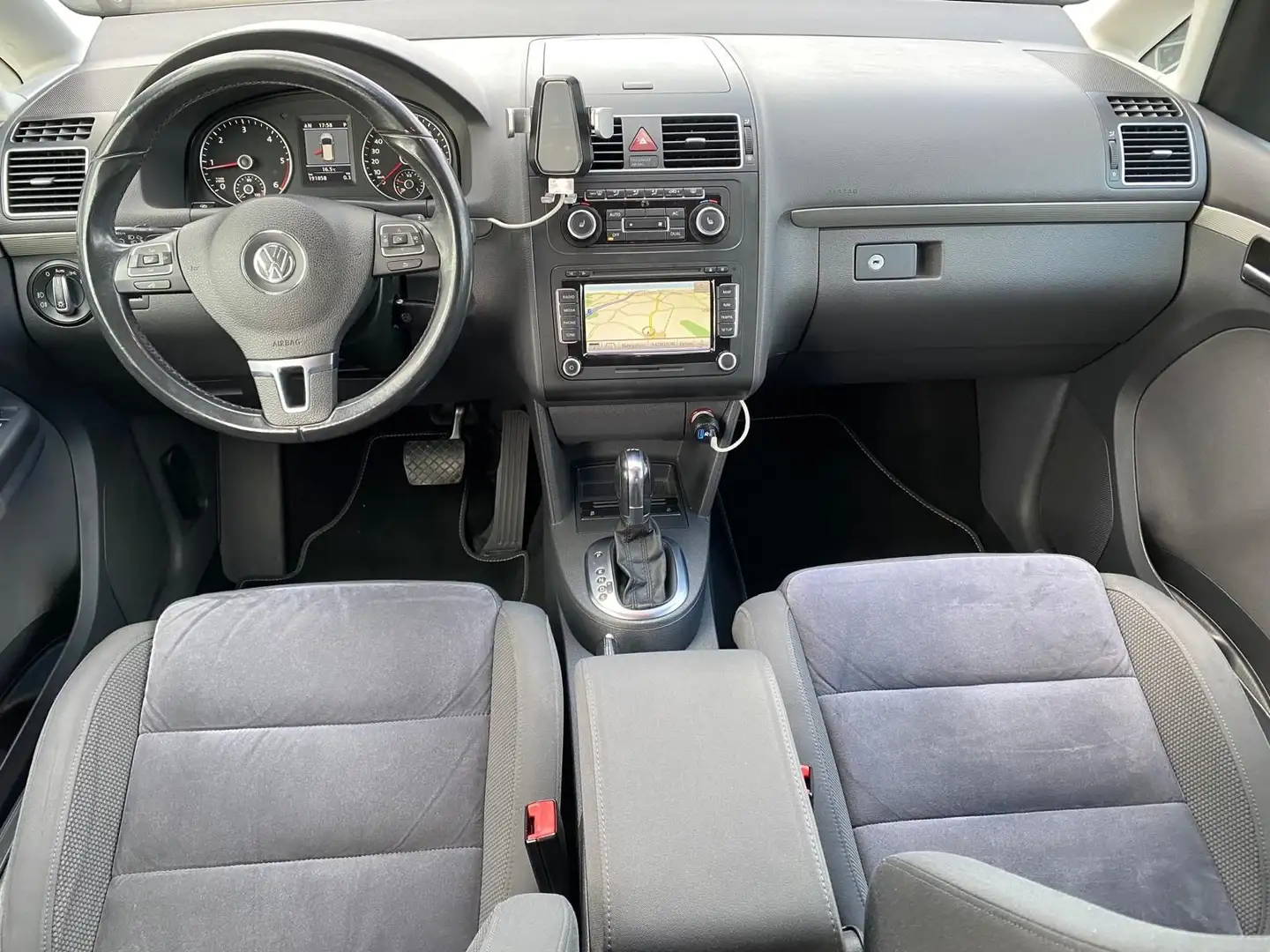 Volkswagen Touran HighlineIXenon/NAVI/7SITZE Silber - 2
